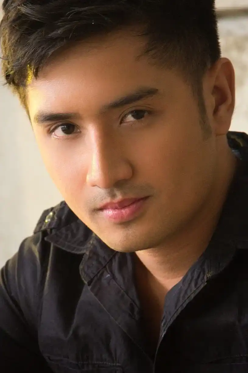 Aaron Rivera