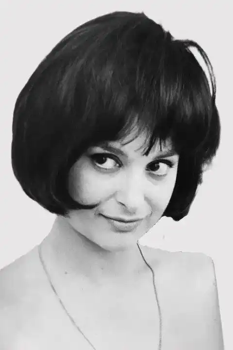 Adriana Asti