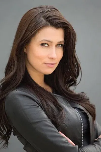 Ava Leemet