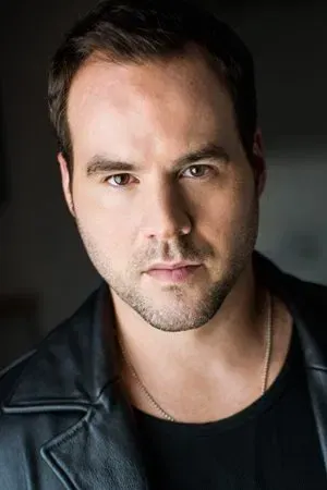 Lee Tichon