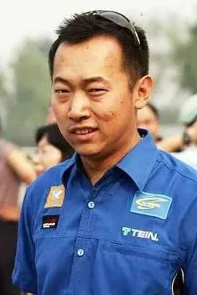 李微