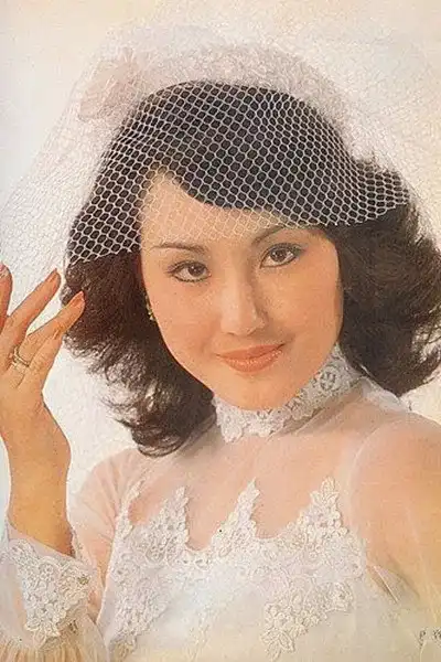 Pauline Yin