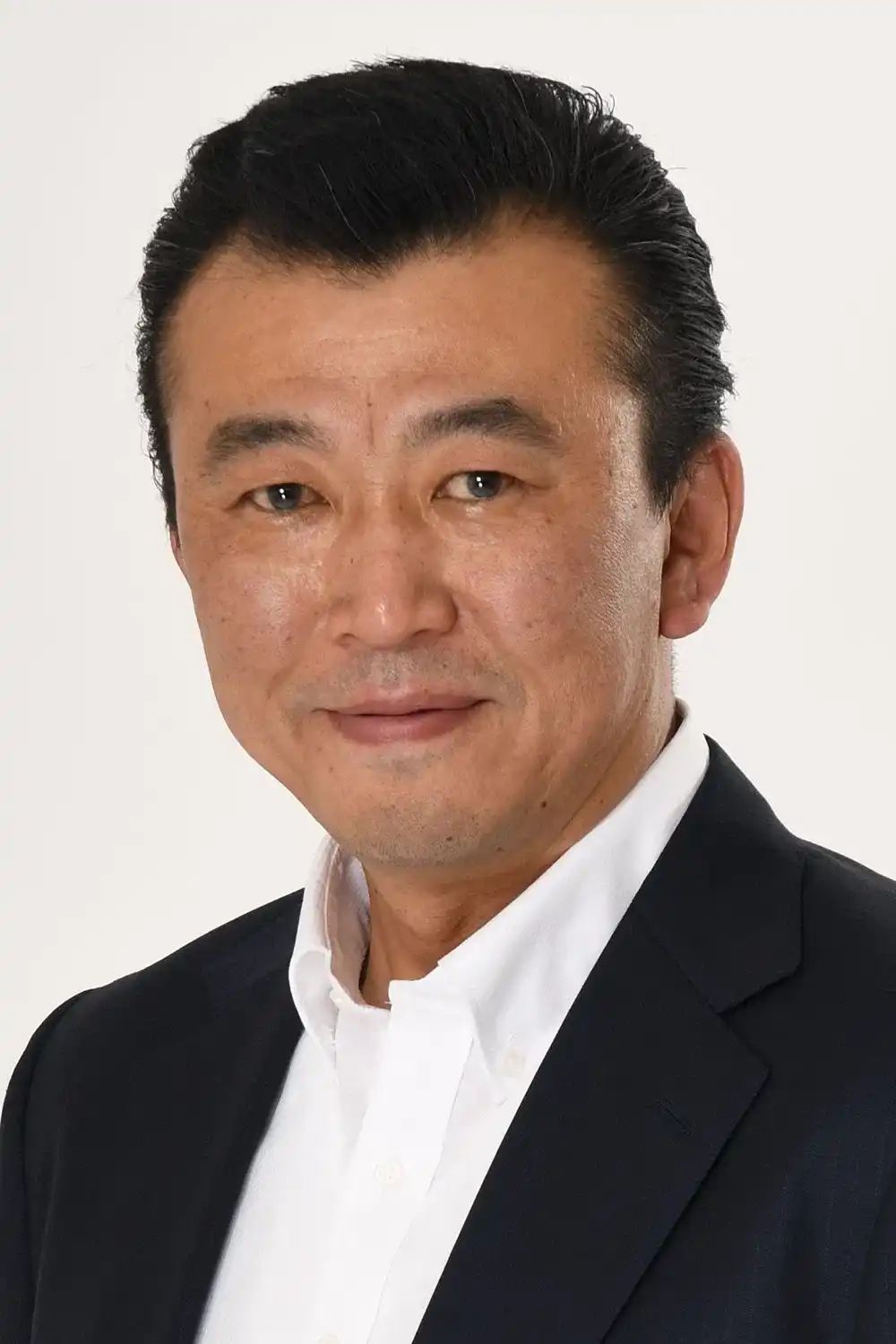 上谷健一