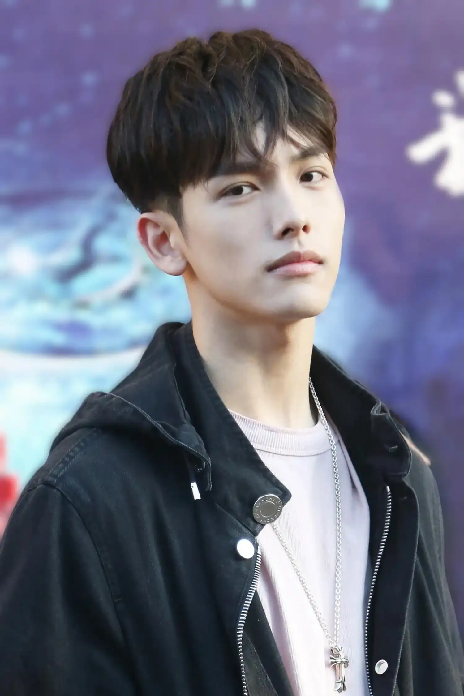 Vương Dĩ Luân