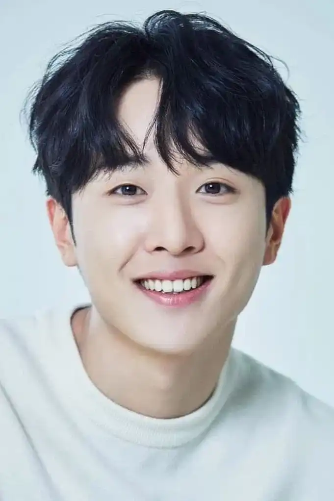 Yun Woo