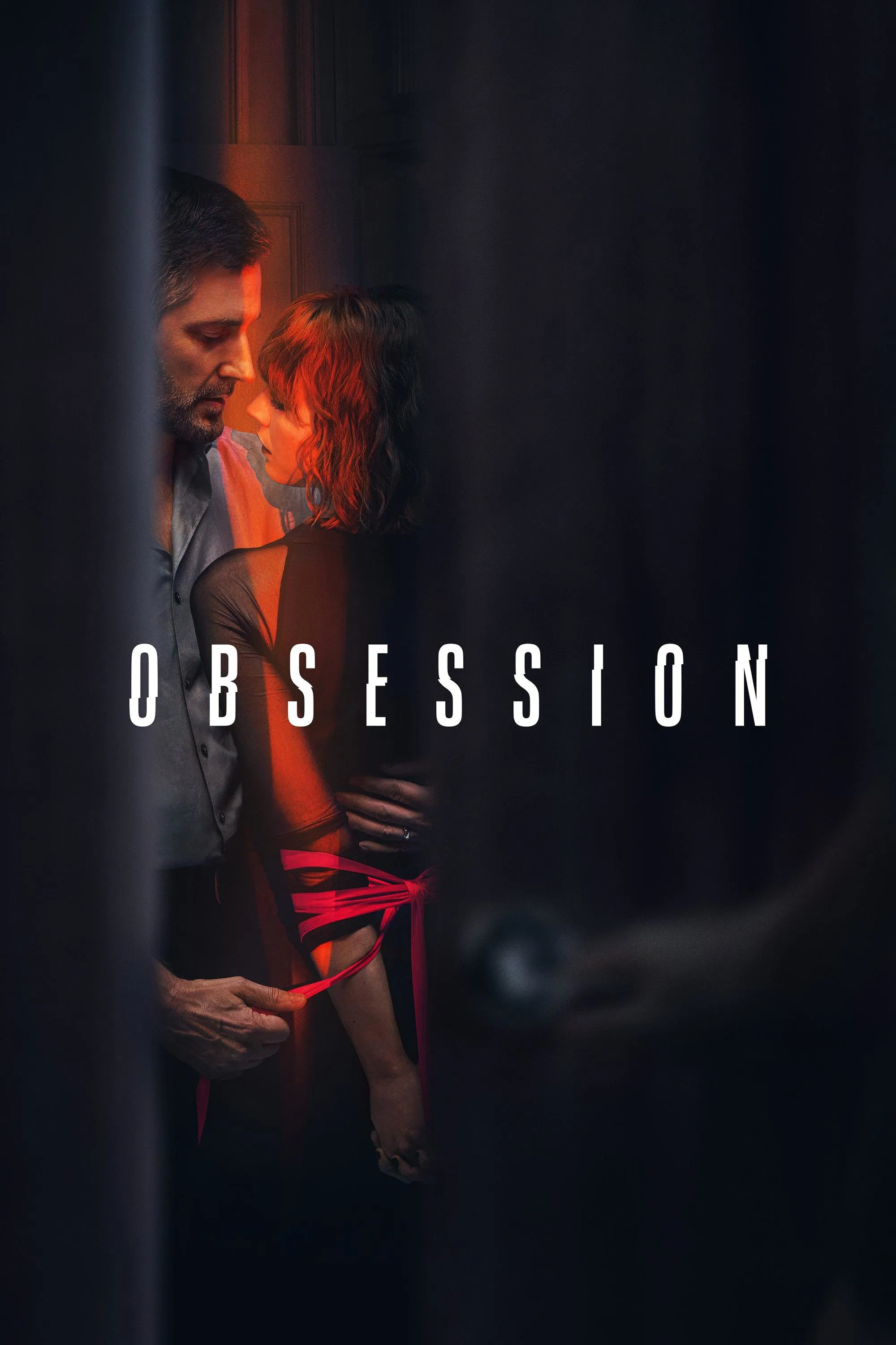 Poster chính thức của phim Phim Tâm Lý, Phim Bí Ẩn "Ám Ảnh, Yêu Và Đố Kị" (Obsession - 2023), với sự tham gia của diễn viên Richard Armitage và Charlie Murphy.