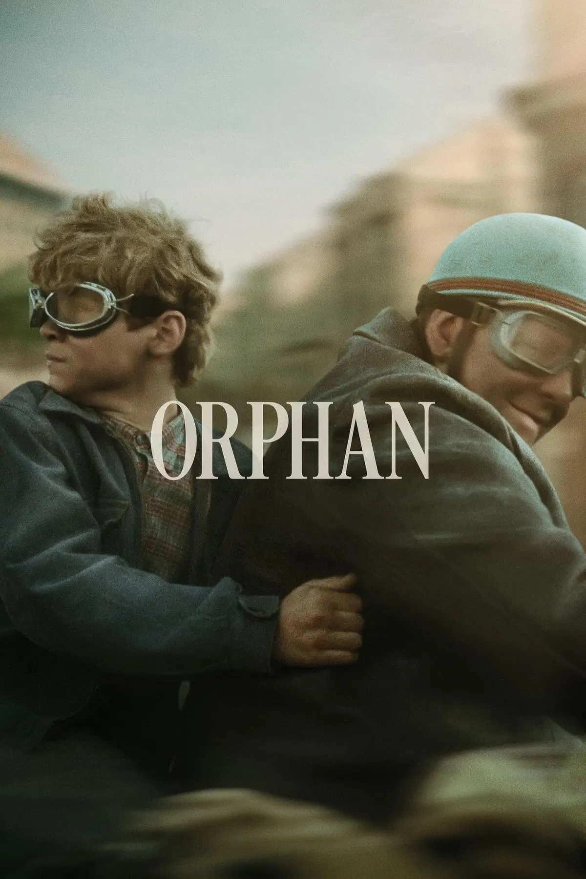 Poster chính thức của phim Phim Tâm Lý "Árva" (Orphan - 2025), với sự tham gia của diễn viên Bojtorján Barabas và Grégory Gadebois.