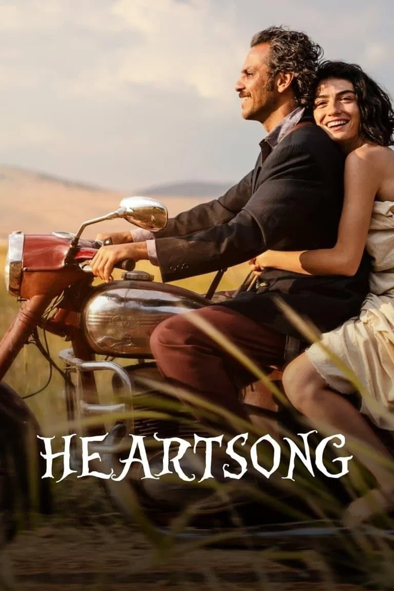 Poster chính thức của phim Phim Hài, Phim Tâm Lý "Bài Hát Con Tim" (Heartsong - 2022), với sự tham gia của diễn viên Erkan Kolçak Köstendil và Hazar Ergüçlü.
