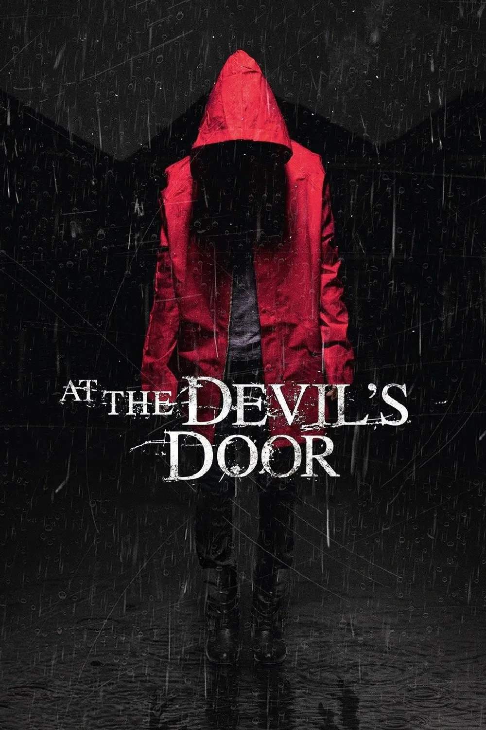 Poster chính thức của phim Phim Kinh Dị "Cánh Cổng Của Quỷ" (At the Devil's Door - 2014), với sự tham gia của diễn viên Ashley Rickards và Nick Eversman.