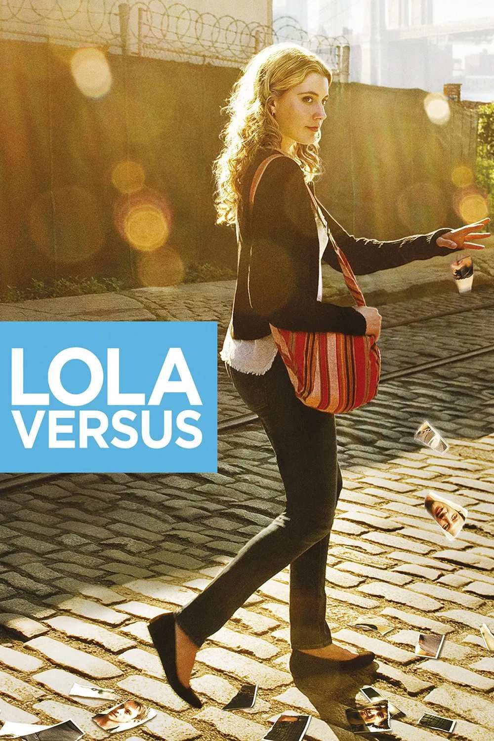 Poster chính thức của phim Phim Hài "Chuyện Nàng Lola" (Lola Versus - 2012), với sự tham gia của diễn viên Greta Gerwig và Joel Kinnaman.