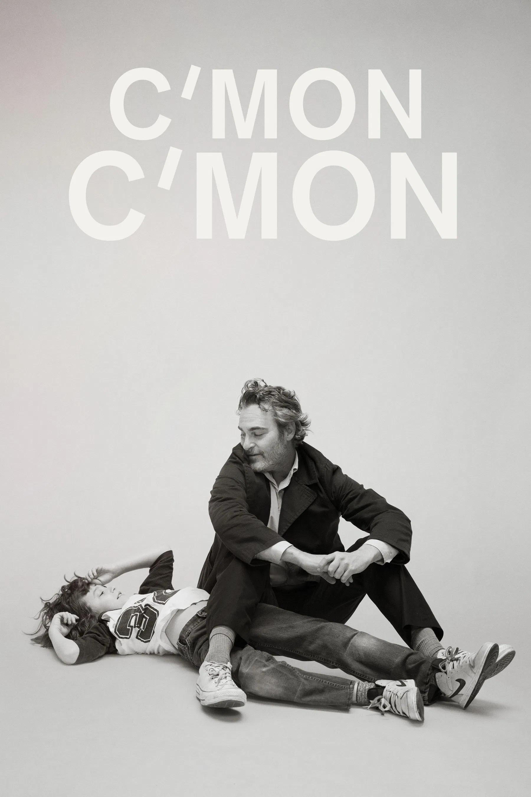Poster chính thức của phim Phim Tâm Lý "C'mon C'mon" (C'mon C'mon - 2021), với sự tham gia của diễn viên Joaquin Phoenix và Gaby Hoffmann.