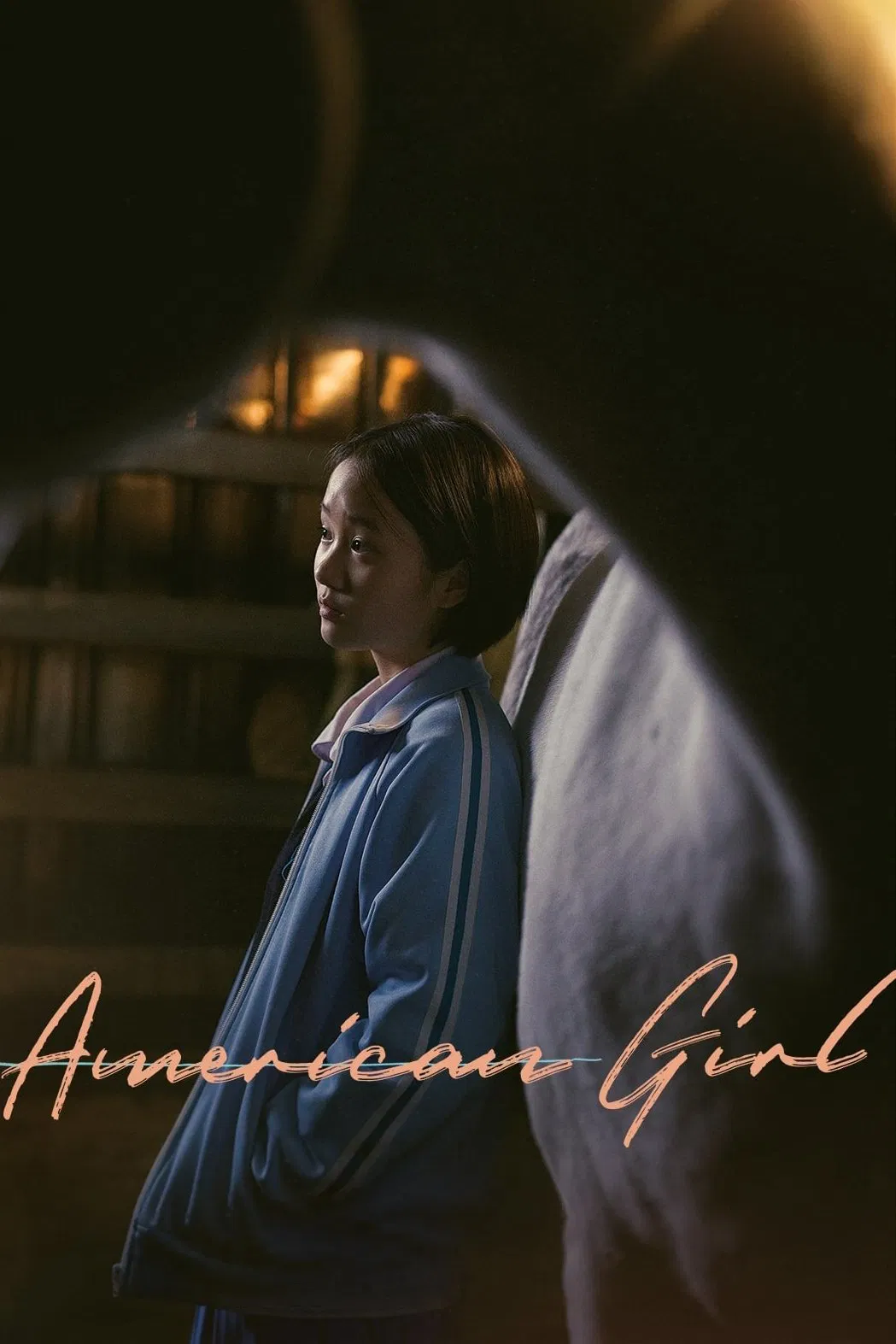 Poster chính thức của phim Phim Tâm Lý "Cô Gái Nước Mỹ" (American Girl - 2021), với sự tham gia của diễn viên Phương Úc Đình và Lâm Gia Hân.