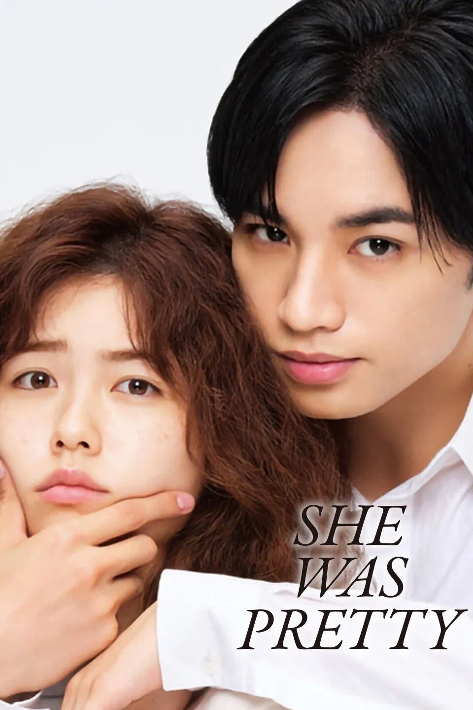 Poster chính thức của phim Phim Hài, Phim Tâm Lý "Cô Nàng Xinh Đẹp (Bản Nhật)" (She Was Pretty - 2021), với sự tham gia của diễn viên Kento Nakajima và Fuka Koshiba.