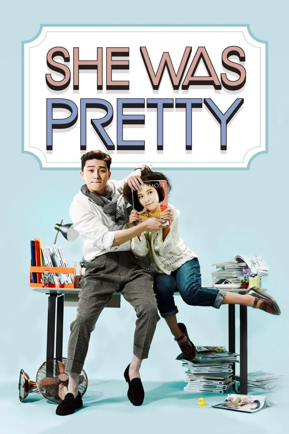 Poster chính thức của phim Phim Hài, Phim Tâm Lý "Cô Nàng Xinh Đẹp" (She Was Pretty - 2015), với sự tham gia của diễn viên Hwang Jung-eum và Park Seo-jun.