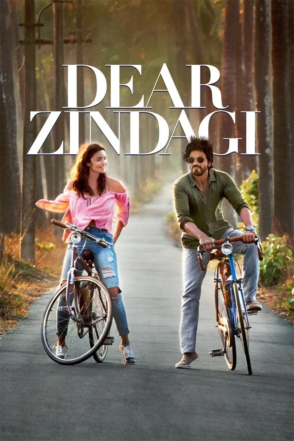 Poster chính thức của phim Phim Tâm Lý, Phim Tình Cảm "Cuộc Sống Mến Thương" (Dear Zindagi - 2016), với sự tham gia của diễn viên Alia Bhatt và Shah Rukh Khan.