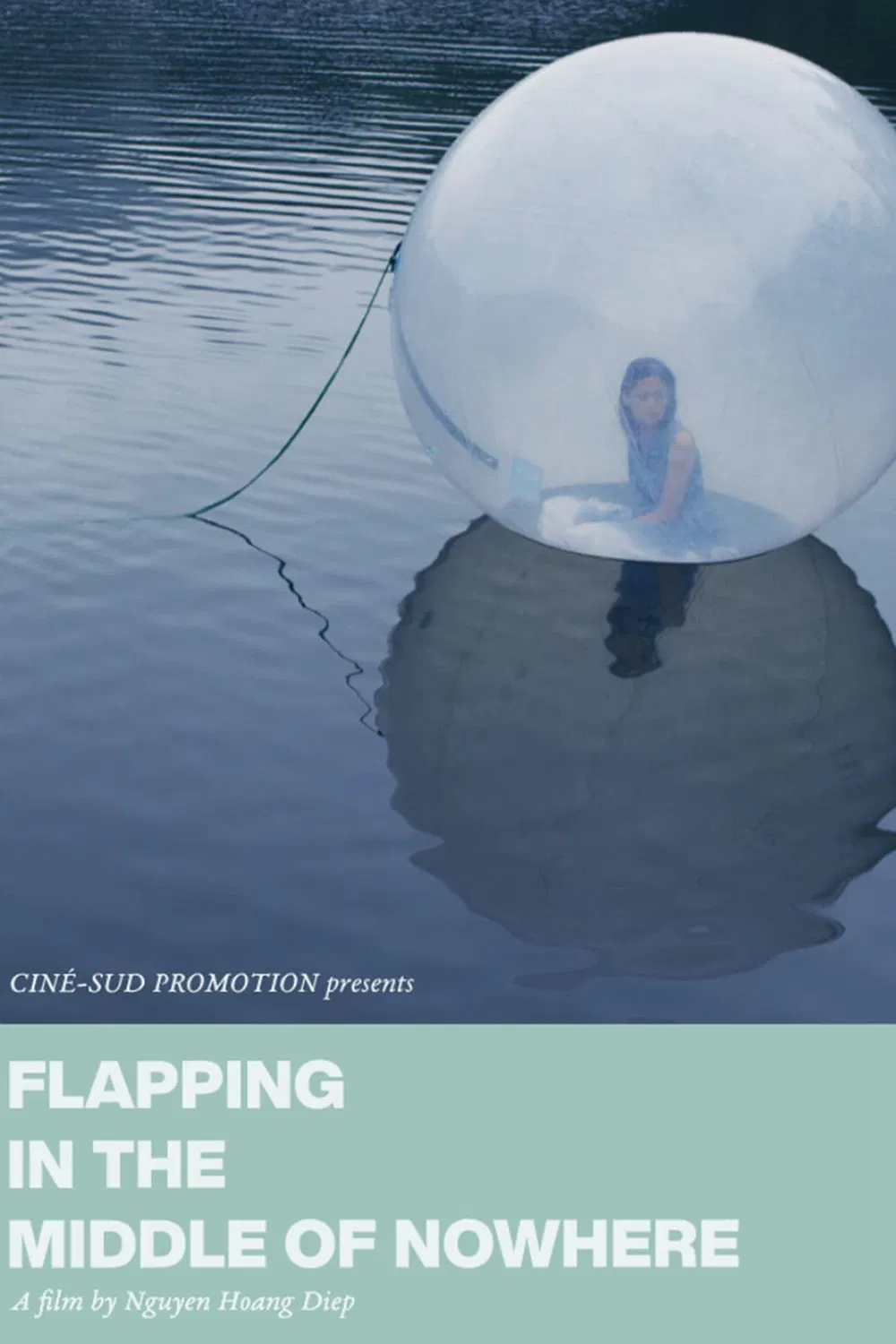 Poster chính thức của phim Phim Tâm Lý "Đập Cánh Giữa Không Trung" (Flapping in the Middle of Nowhere - 2015), với sự tham gia của diễn viên Thùy Anh và Thanh Duy.