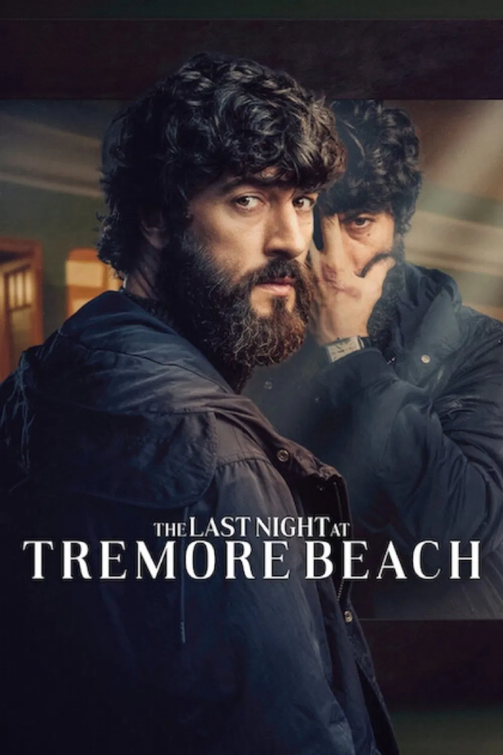 Poster chính thức của phim Phim Tâm Lý, Phim Bí Ẩn "Đêm cuối cùng ở Tremor" (The Last Night at Tremore Beach - 2024), với sự tham gia của diễn viên Javier Rey và Ana Polvorosa.