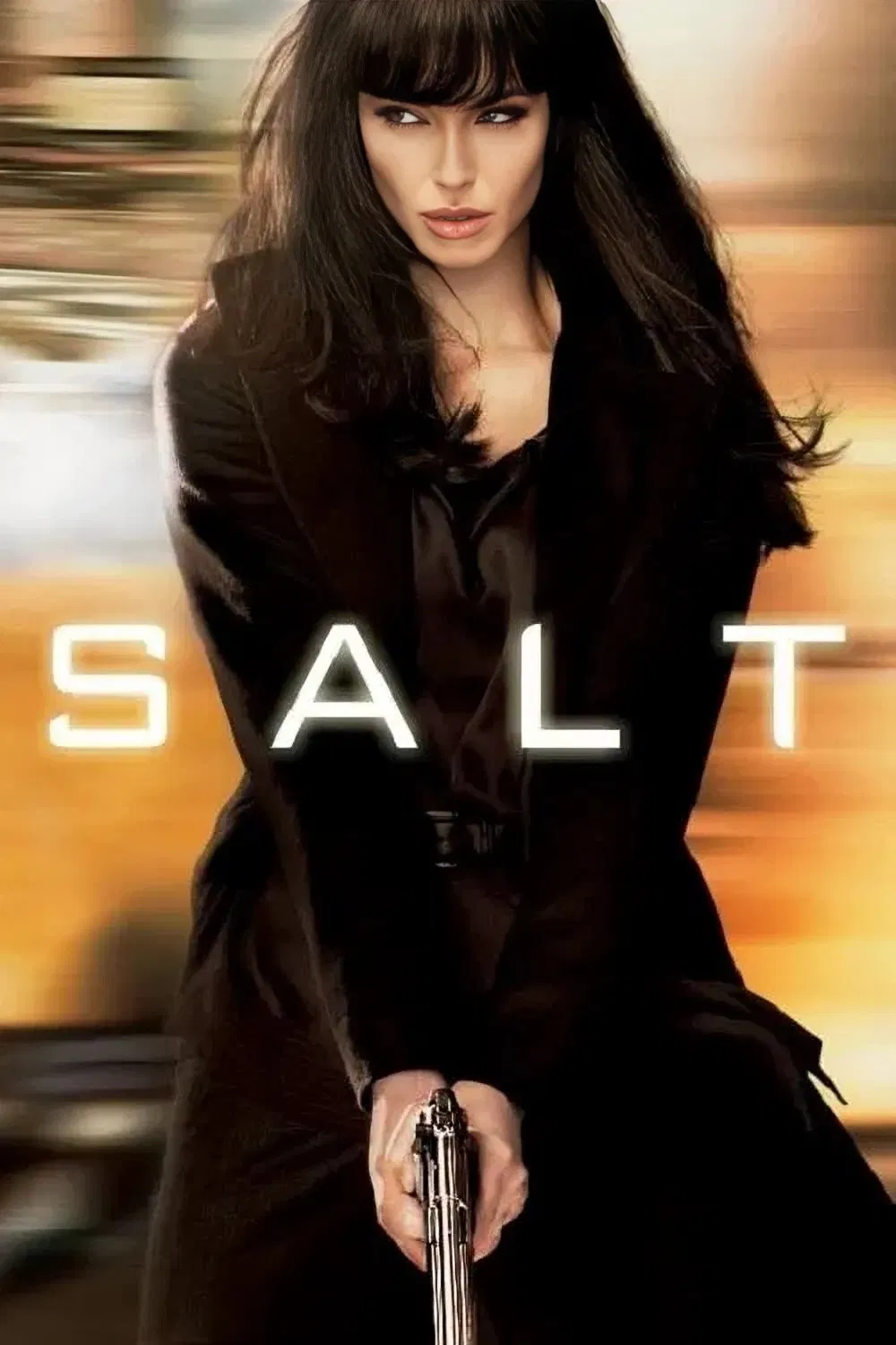 Poster chính thức của phim Phim Hành Động, Phim Bí Ẩn "Điệp Viên Salt" (Salt - 2010), với sự tham gia của diễn viên Angelina Jolie và Liev Schreiber.