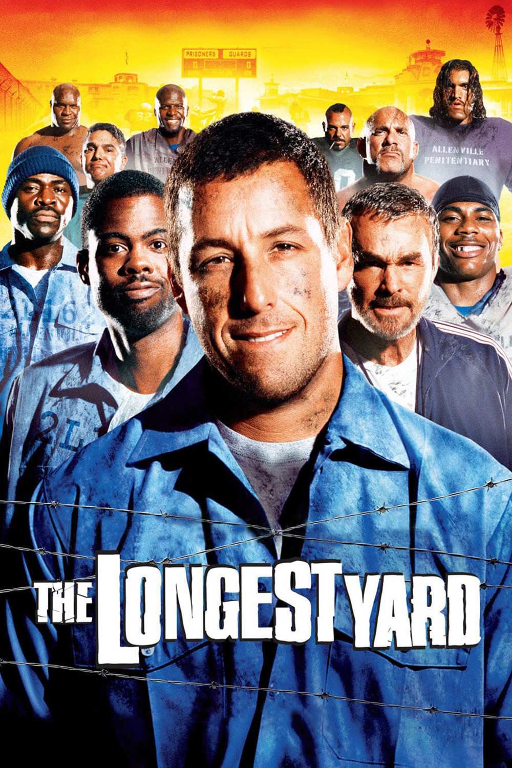 Poster chính thức của phim Phim Tâm Lý, Phim Hài "Đội Bóng Nhà Tù" (The Longest Yard - 2005), với sự tham gia của diễn viên Adam Sandler và Chris Rock.