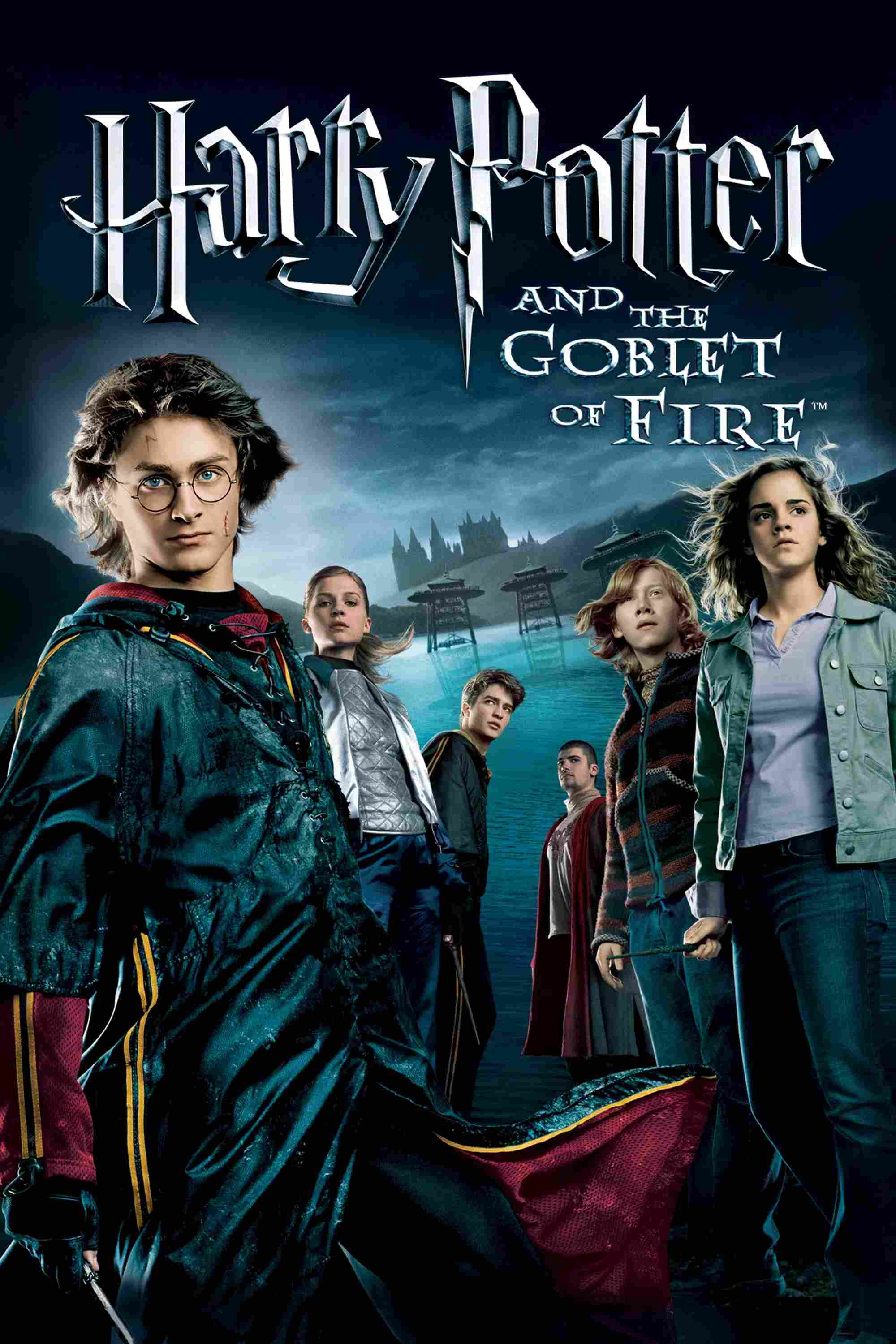 Poster chính thức của phim Phim Phiêu Lưu, Phim Giả Tượng "Harry Potter và Chiếc Cốc Lửa" (Harry Potter and the Goblet of Fire - 2005), với sự tham gia của diễn viên Daniel Radcliffe và Rupert Grint.
