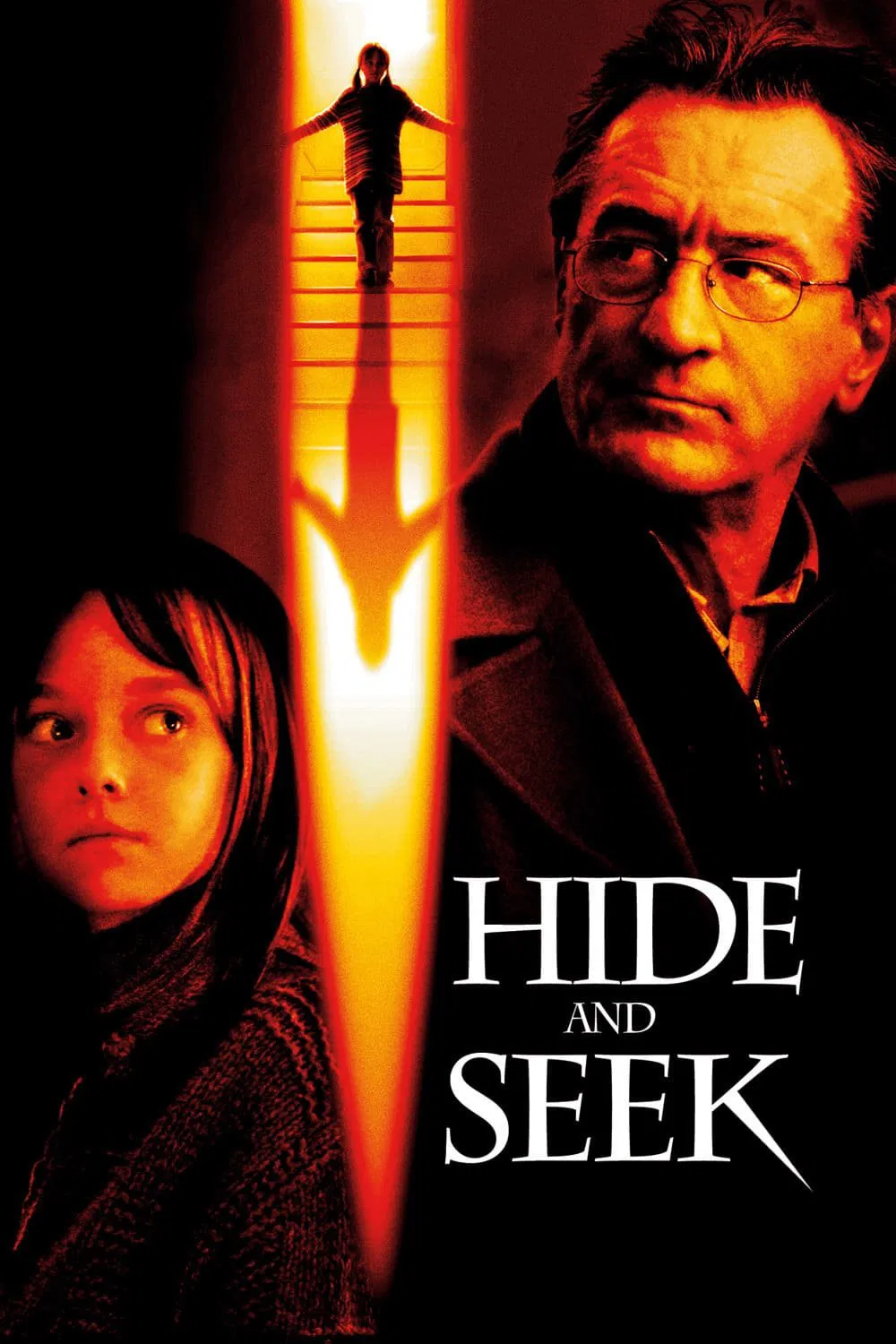 Poster chính thức của phim Phim Kinh Dị, Phim Bí Ẩn "Hide and Seek" (Hide and Seek - 2005), với sự tham gia của diễn viên Robert De Niro và Dakota Fanning.