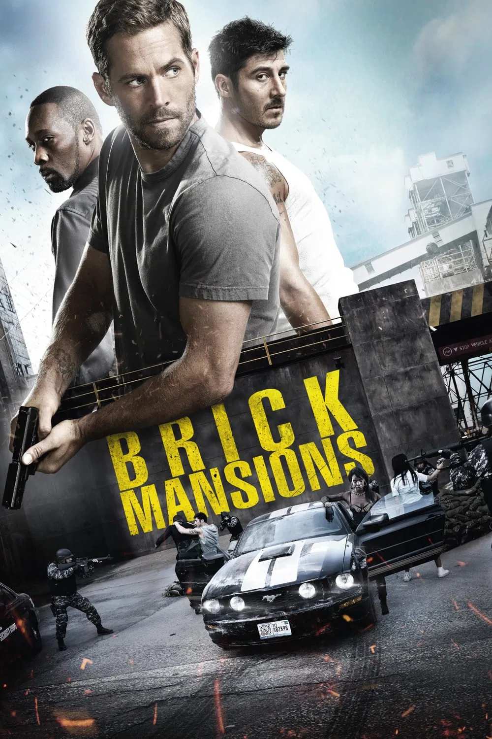 Poster chính thức của phim Phim Hành Động, Phim Hình Sự "Khu Phố Bất Trị" (Brick Mansions - 2014), với sự tham gia của diễn viên Paul Walker và David Belle.