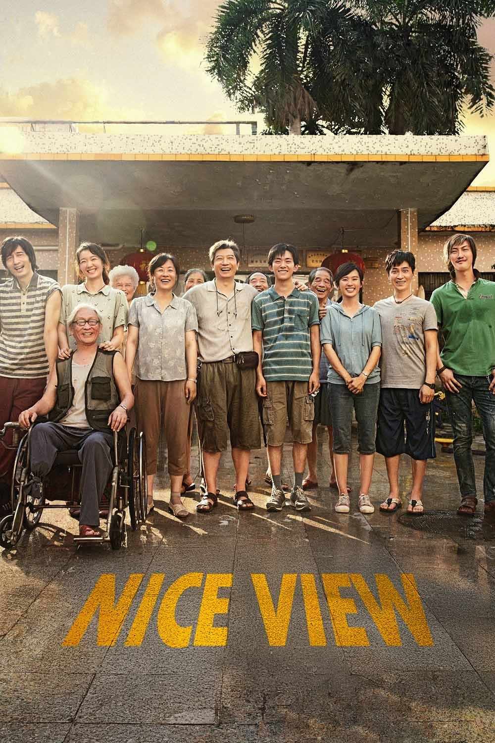 Poster chính thức của phim Phim Tâm Lý, Phim Gia Đình "Kỳ Tích Đứa Trẻ Ngốc" (Nice View - 2022), với sự tham gia của diễn viên Dịch Dương Thiên Tỉ và Điền Vũ.