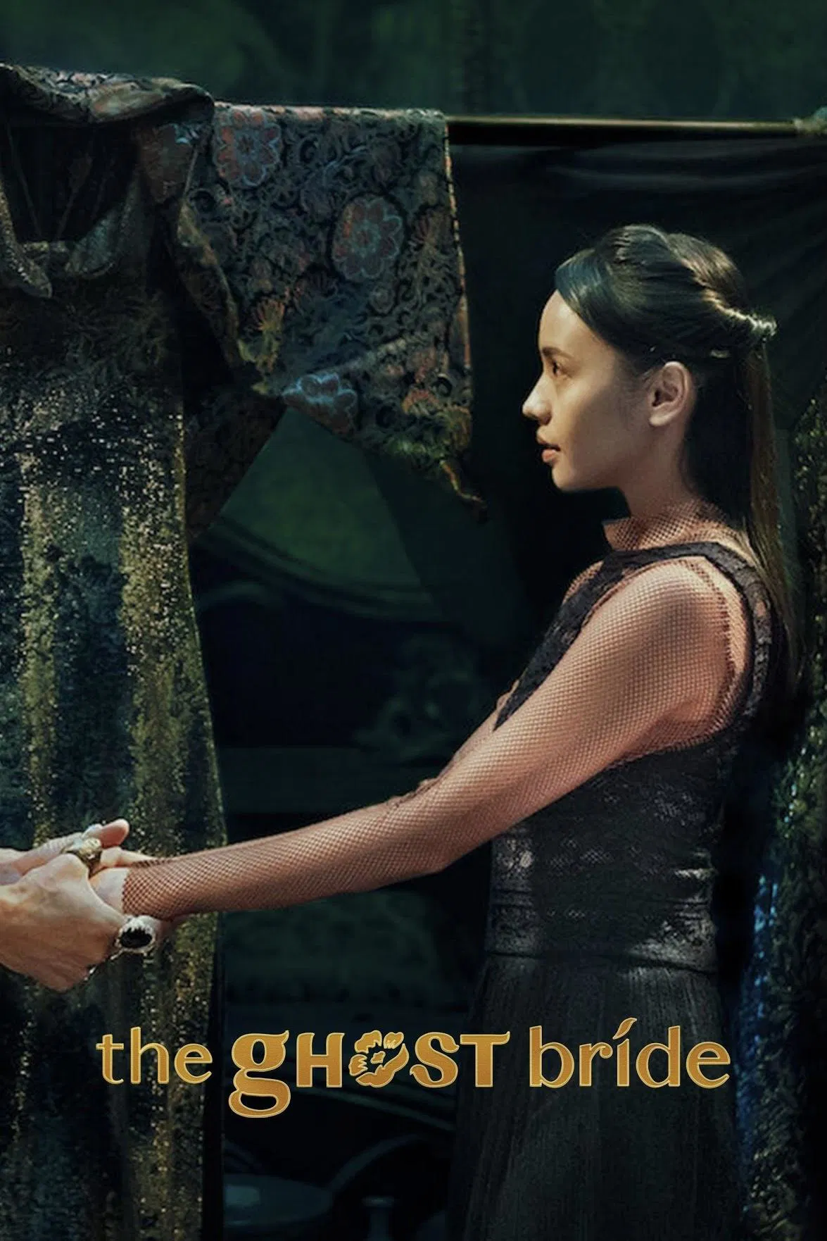 Poster chính thức của phim Phim Bí Ẩn, Phim Tâm Lý "Làm Dâu Cõi Chết" (The Ghost Bride - 2020), với sự tham gia của diễn viên Kuang Tian và Ngô Khảng Nhân.