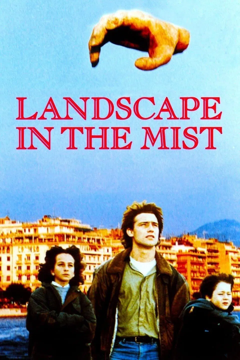 Poster chính thức của phim Phim Tâm Lý "Landscape in the Mist" (Landscape in the Mist - 1988), với sự tham gia của diễn viên Tania Palaiologou và Stratos Tzortzoglou.