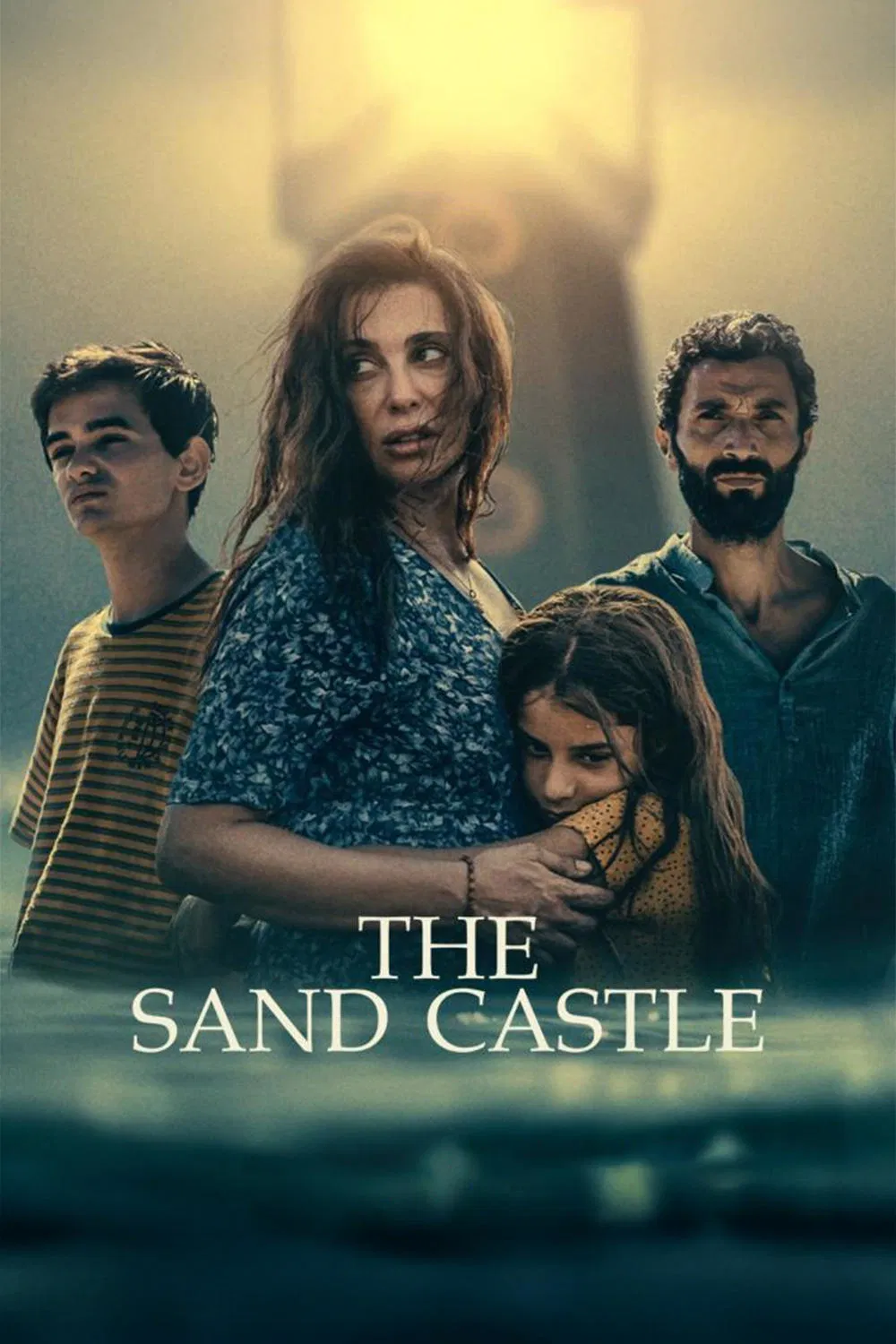 Poster chính thức của phim Phim Giật Gân, Phim Bí Ẩn "Lâu đài cát" (The Sand Castle - 2024), với sự tham gia của diễn viên Nadine Labaki và Ziad Bakri.