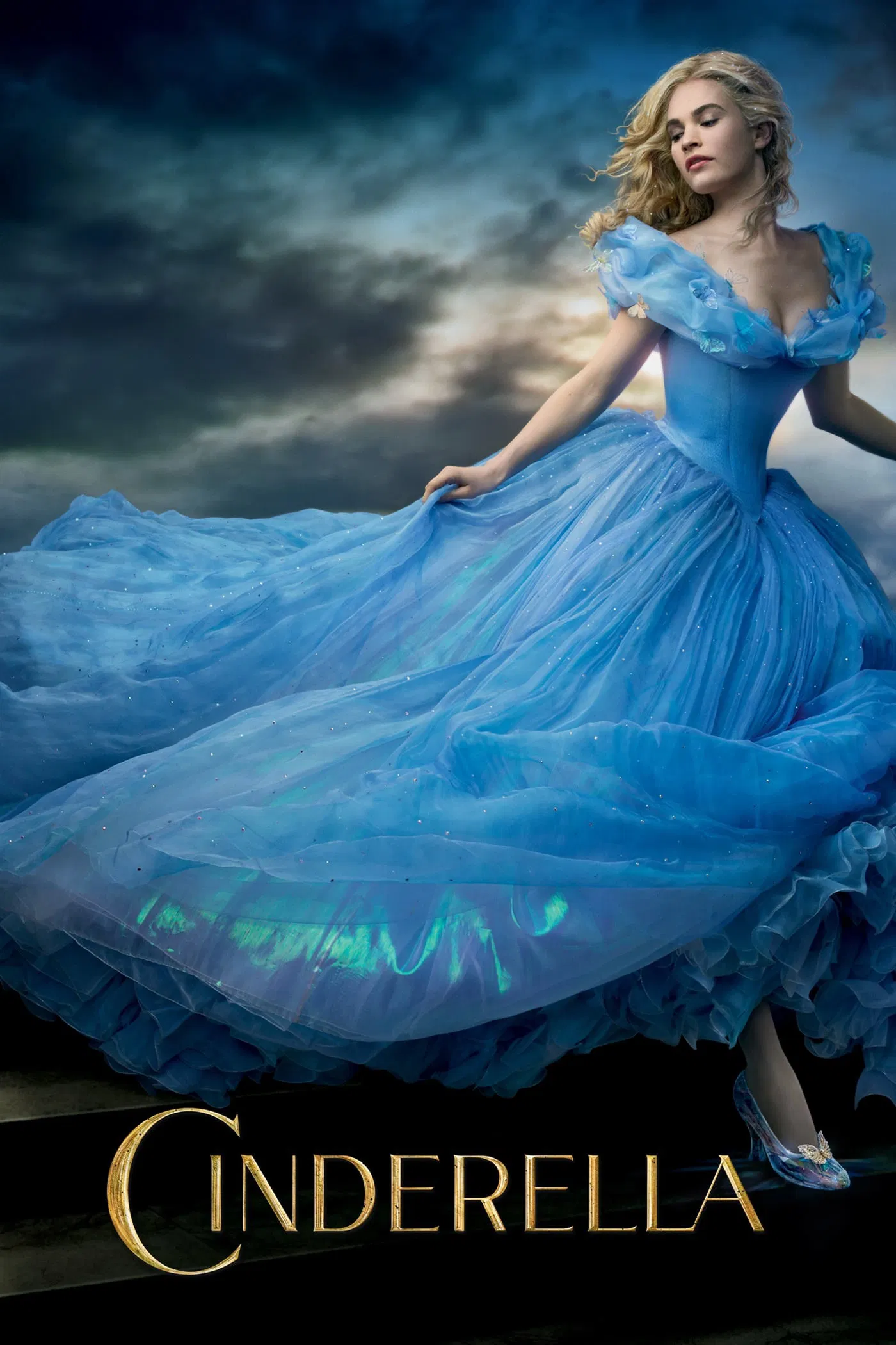 Poster chính thức của phim Phim Tình Cảm, Phim Giả Tượng "Lọ Lem" (Cinderella - 2015), với sự tham gia của diễn viên Lily James và Cate Blanchett.
