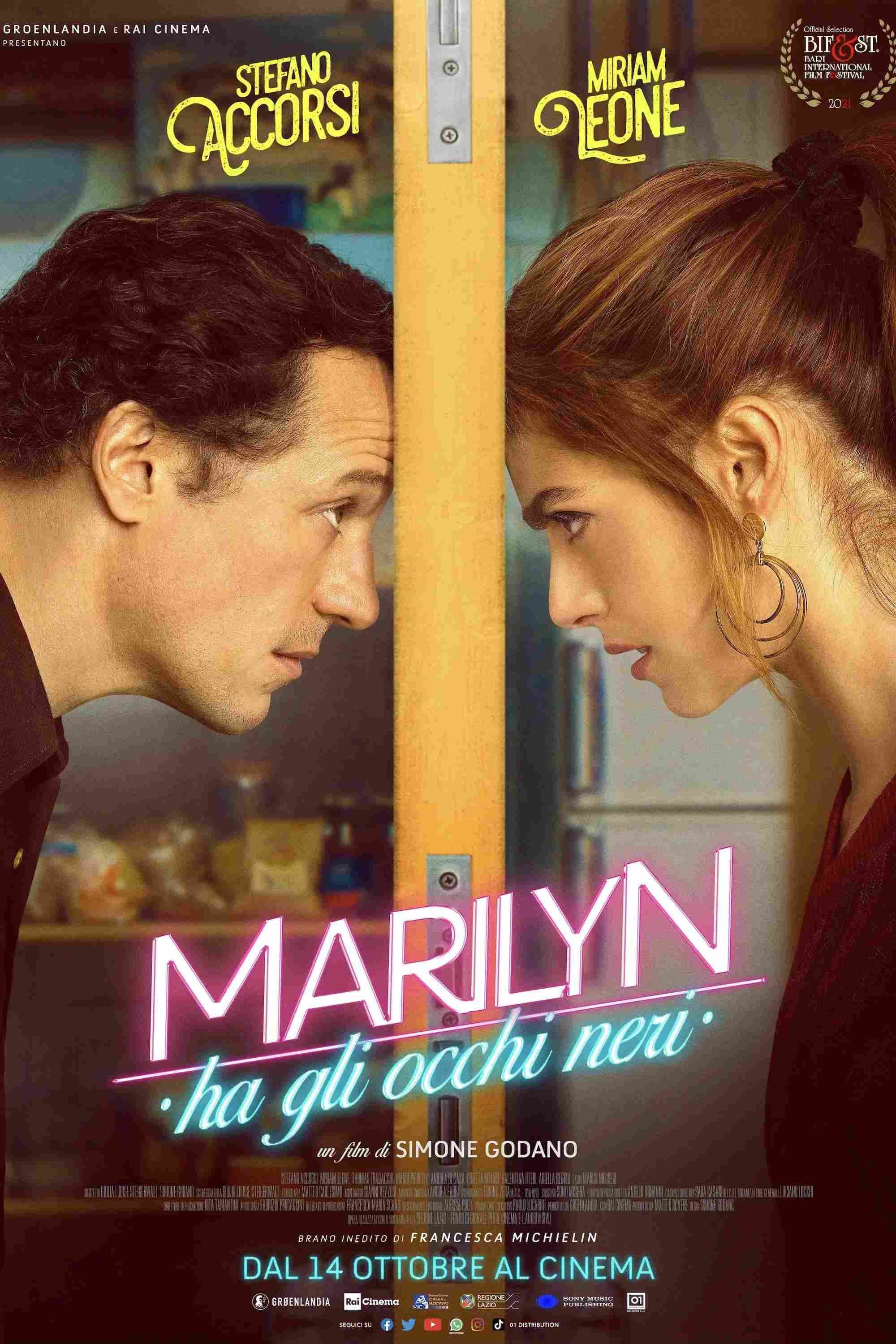 Poster chính thức của phim Phim Hài "Marilyn có đôi mắt đen" (Marilyn's Eyes - 2021), với sự tham gia của diễn viên Miriam Leone và Stefano Accorsi.