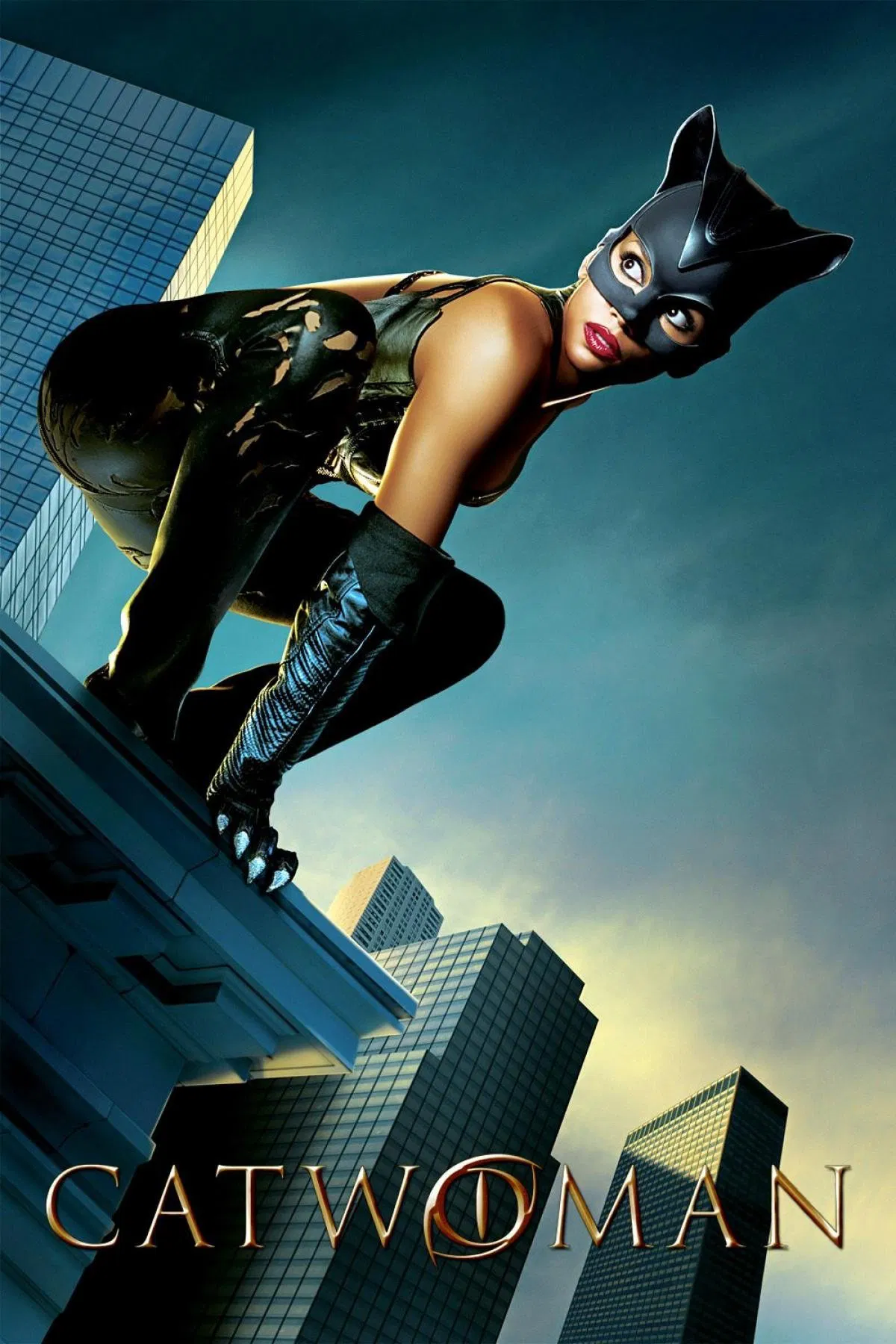 Poster chính thức của phim Phim Hành Động, Phim Giả Tượng "Miêu Nữ" (Catwoman - 2004), với sự tham gia của diễn viên Halle Berry và Benjamin Bratt.