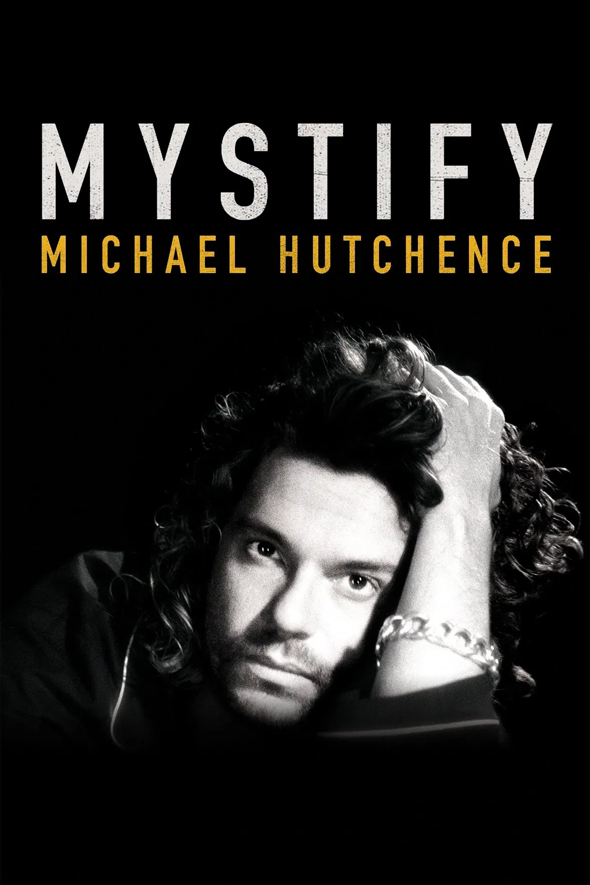 Poster chính thức của phim Phim Tài Liệu, Phim Ca Nhạc "Mystify: Michael Hutchence" (Mystify: Michael Hutchence - 2019), với sự tham gia của diễn viên Michael Hutchence và Kylie Minogue.