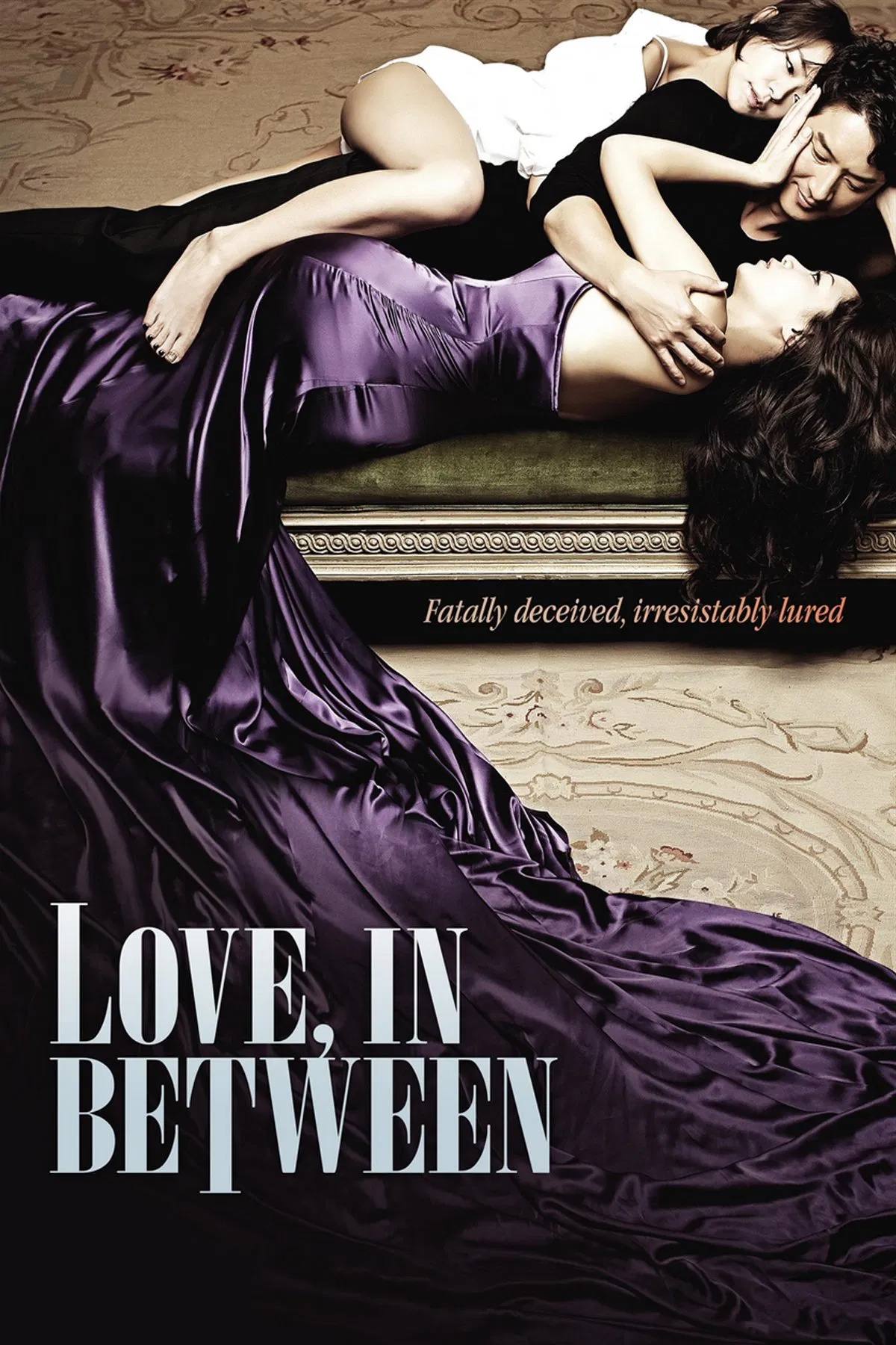 Poster chính thức của phim Phim Tâm Lý, Phim Tình Cảm "Ngã Ba Tình" (Love, In Between - 2010), với sự tham gia của diễn viên Shin Eun-kyung và Jung Jun-ho.