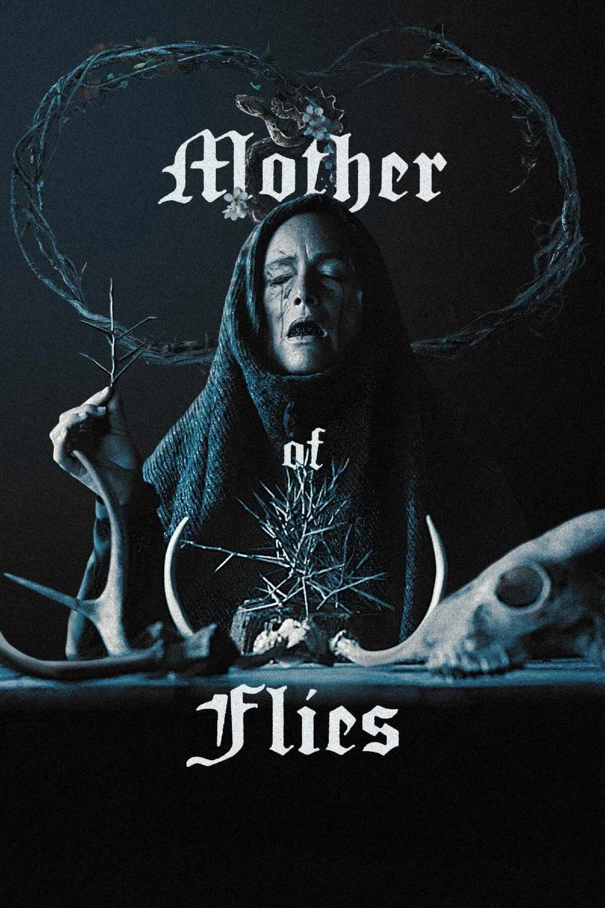 Poster chính thức của phim Phim Kinh Dị "Nghi Lễ Mục Rỗng" (Mother of Flies - 2025), với sự tham gia của diễn viên Zelda Adams và Toby Poser.