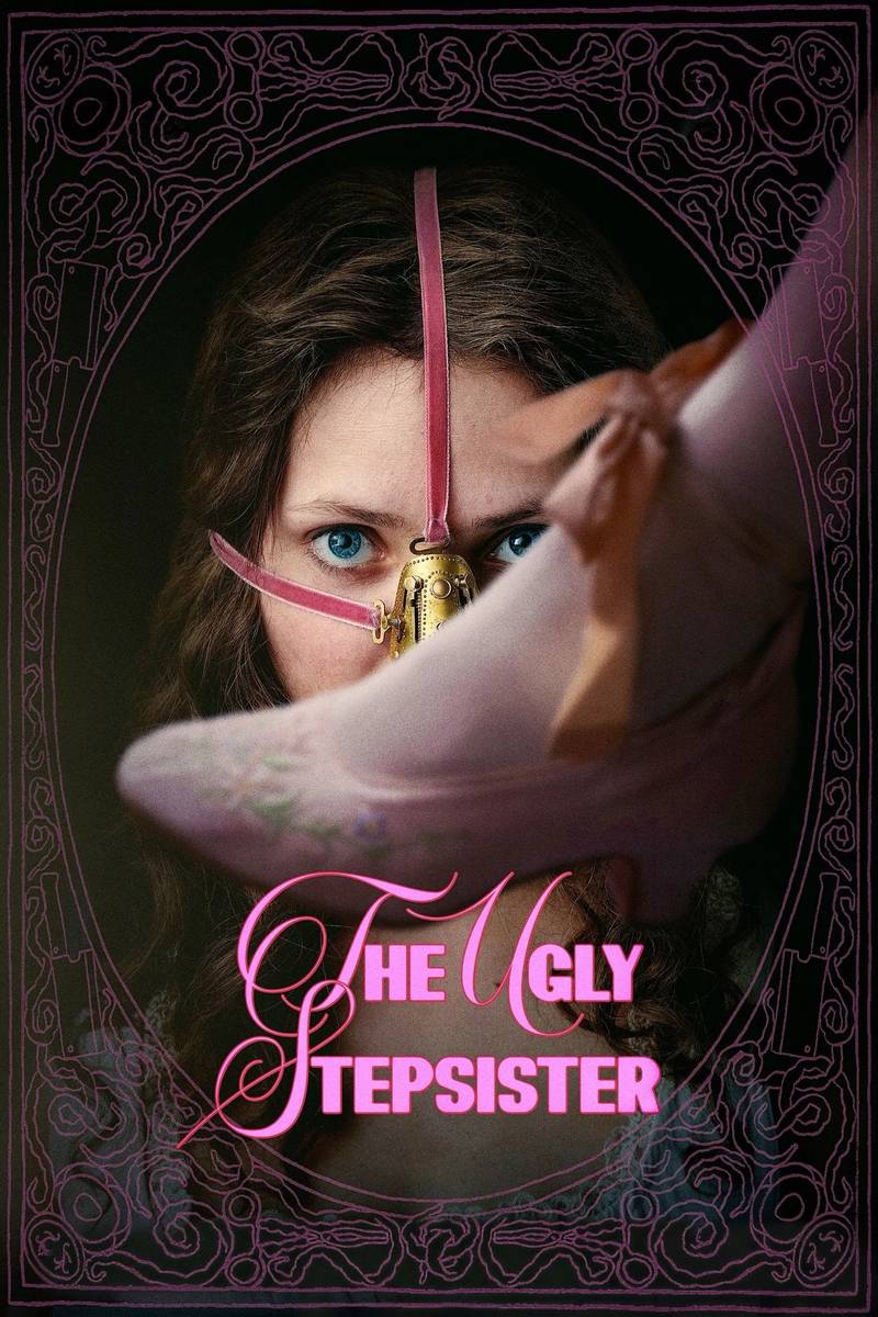 Poster chính thức của phim Phim Kinh Dị, Phim Hài "Người Chị Kế Xấu Xí" (The Ugly Stepsister - 2025), với sự tham gia của diễn viên Lea Myren và Ane Dahl Torp.