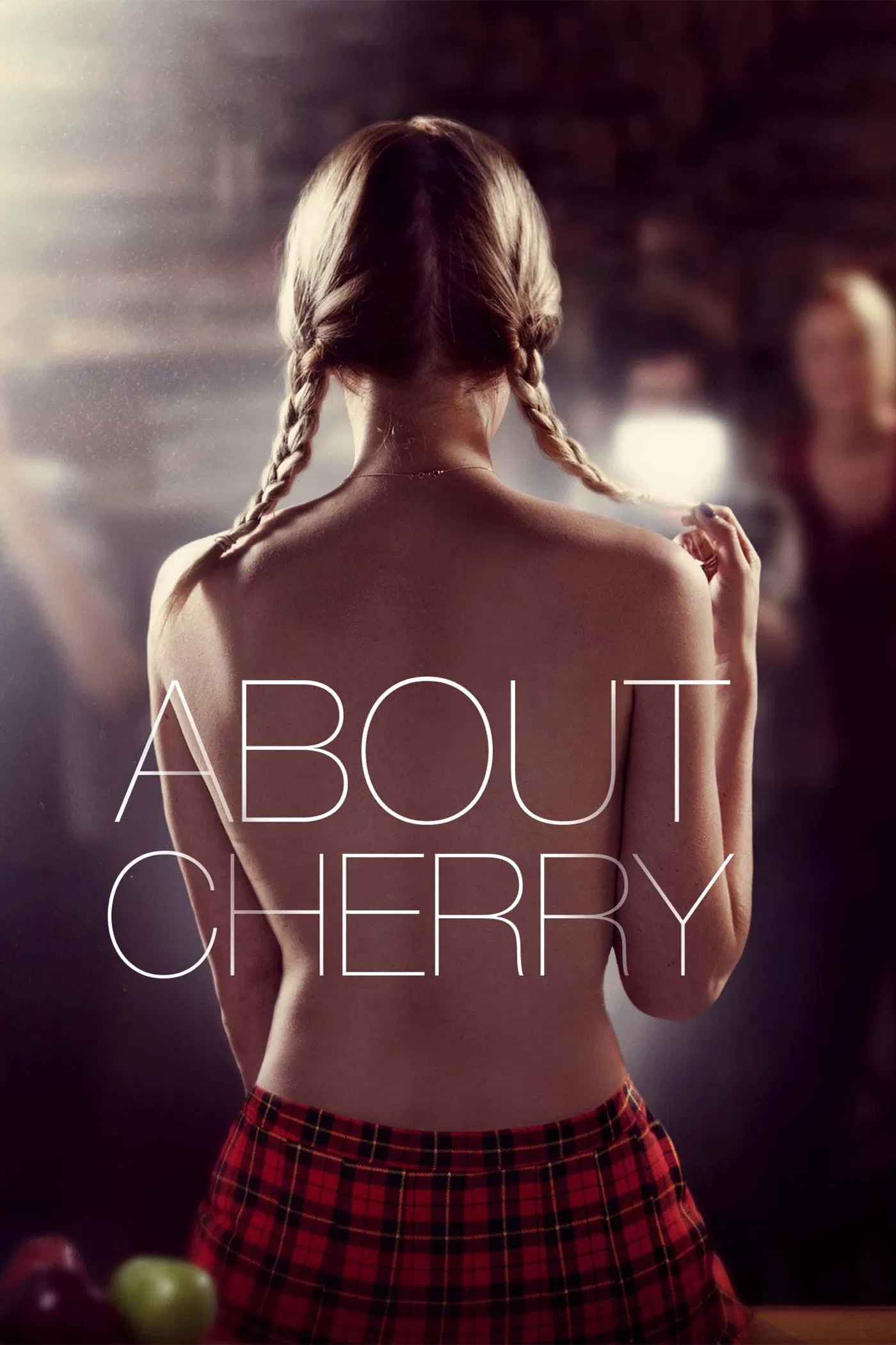 Poster chính thức của phim Phim Tâm Lý "Người Mẫu" (About Cherry - 2012), với sự tham gia của diễn viên Ashley Grace và Lili Taylor.