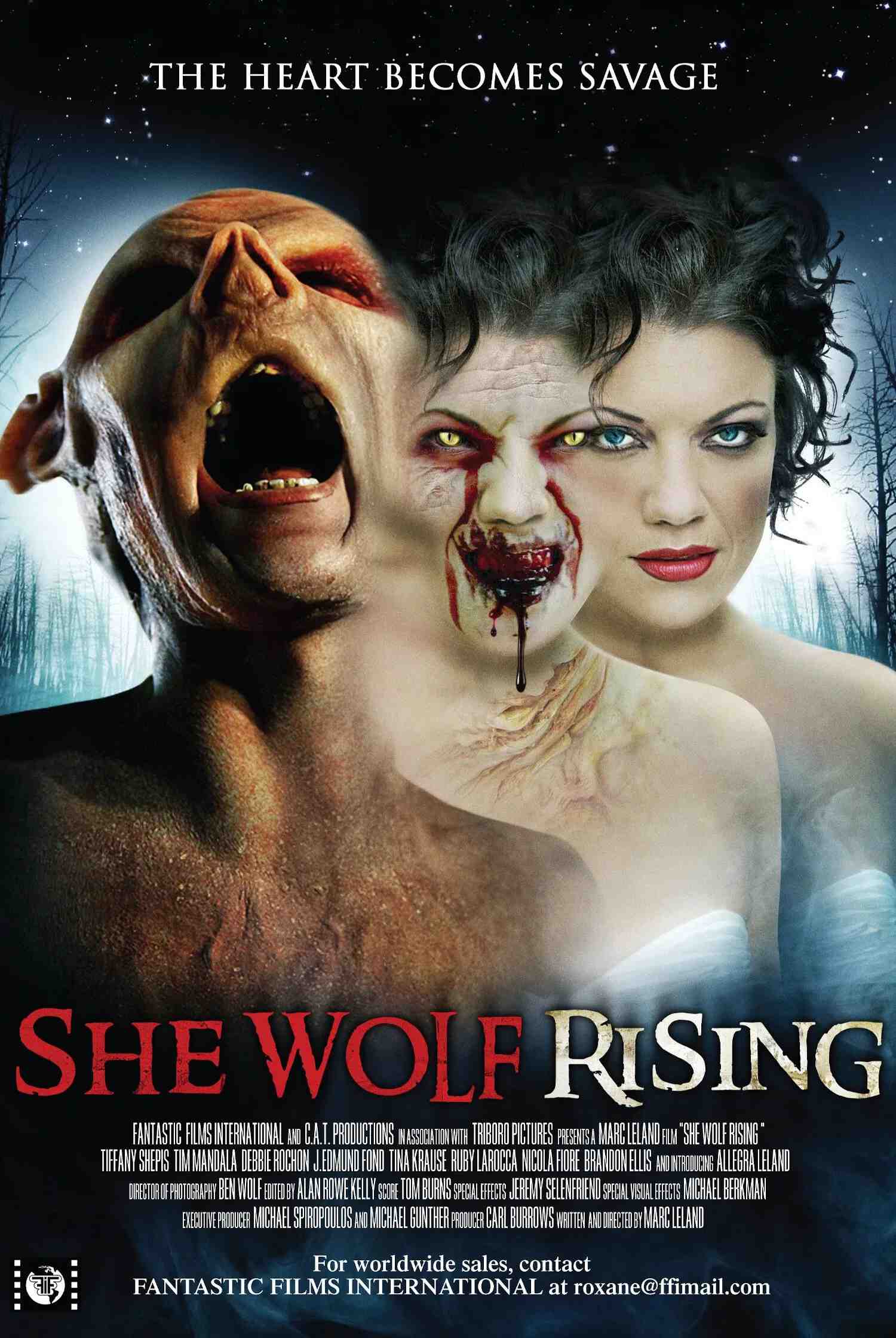 Poster chính thức của phim Phim Kinh Dị "Người Sói Trỗi Dậy" (She Wolf Rising - 2016), với sự tham gia của diễn viên Tiffany Shepis và Debbie Rochon.