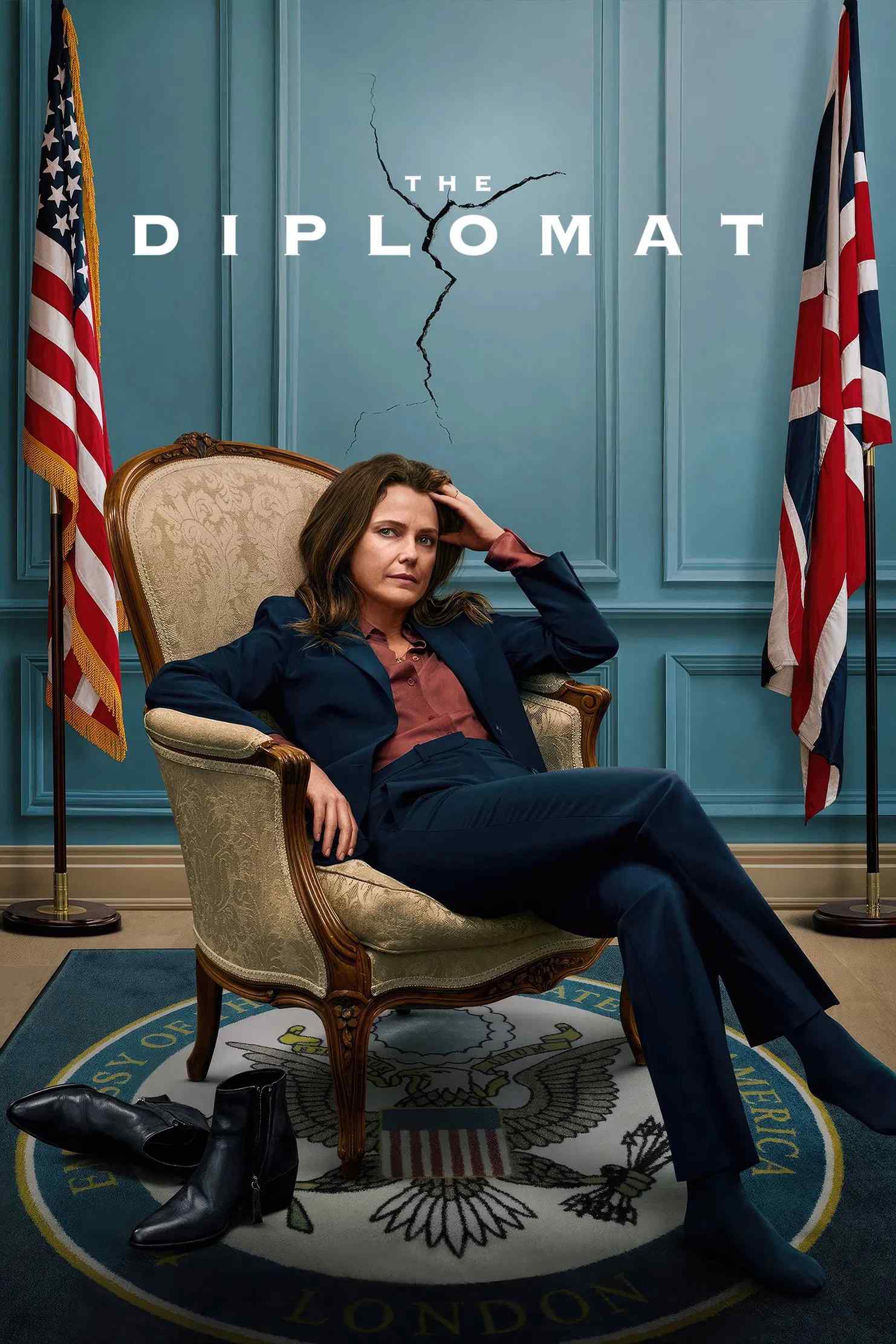 Poster chính thức của phim Phim Tâm Lý, Phim Chiến Tranh & Chính Trị "Nhà ngoại giao" (The Diplomat - 2023), với sự tham gia của diễn viên Keri Russell và Rufus Sewell.