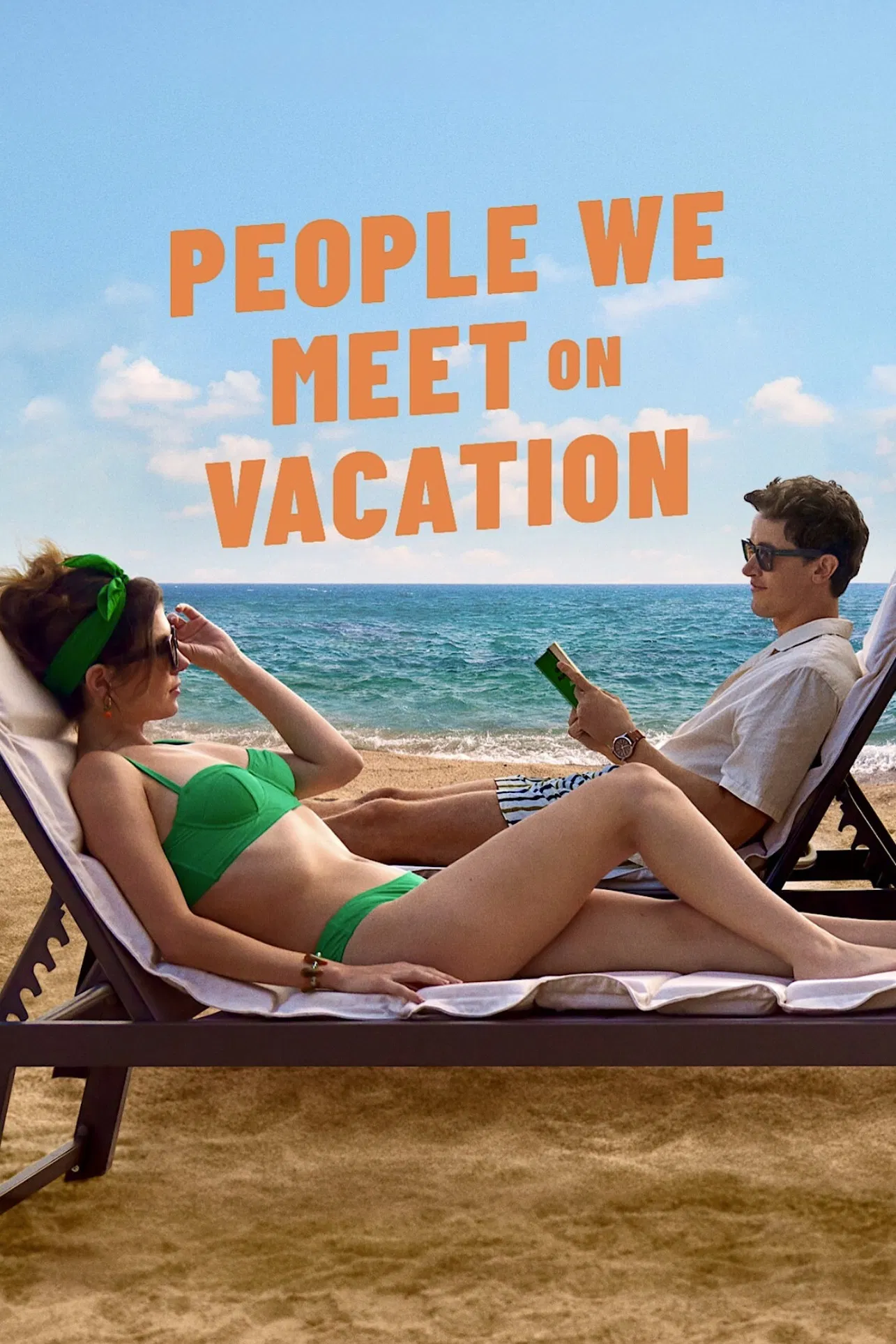 Poster chính thức của phim Phim Tình Cảm, Phim Hài "Những Người Ta Gặp Trong Kỳ Nghỉ" (People We Meet on Vacation - 2026), với sự tham gia của diễn viên Emily Bader và Tom Blyth.