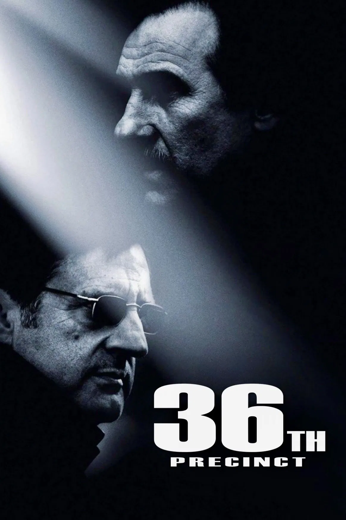 Poster chính thức của phim Phim Hình Sự, Phim Tâm Lý "Siêu Cớm So Tài" (36th Precinct - 2004), với sự tham gia của diễn viên Daniel Auteuil và Gérard Depardieu.