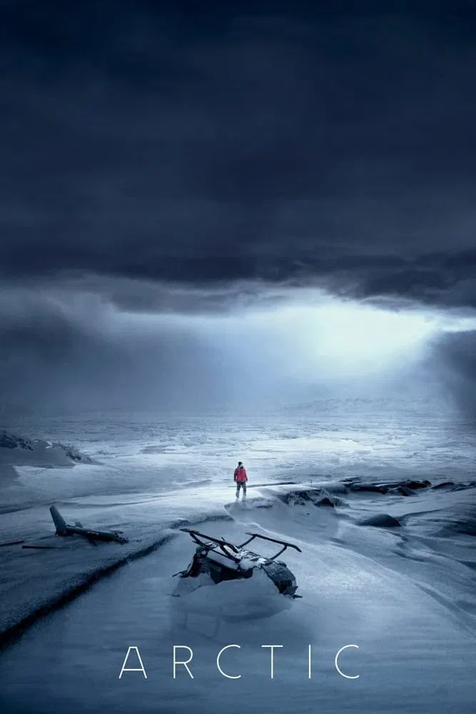 Poster chính thức của phim Phim Tâm Lý, Phim Phiêu Lưu "Sinh Tồn Ở Bắc Cực" (Arctic - 2018), với sự tham gia của diễn viên Mads Mikkelsen và Maria Thelma Smáradóttir.