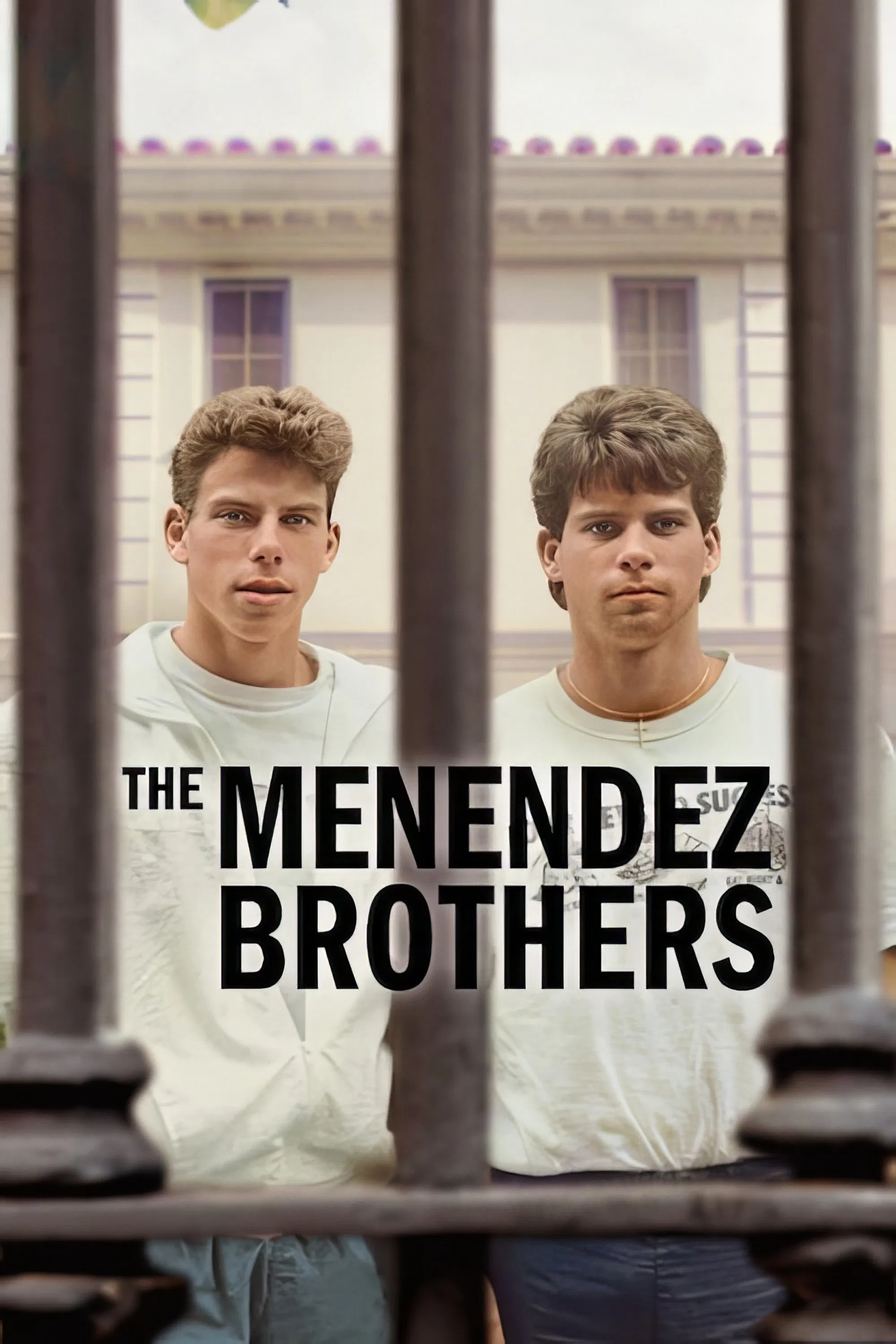 Poster chính thức của phim Phim Tài Liệu "Anh Em Nhà Menendez" (The Menendez Brothers - 2024), với sự tham gia của diễn viên Erik Menendez và Lyle Menendez.