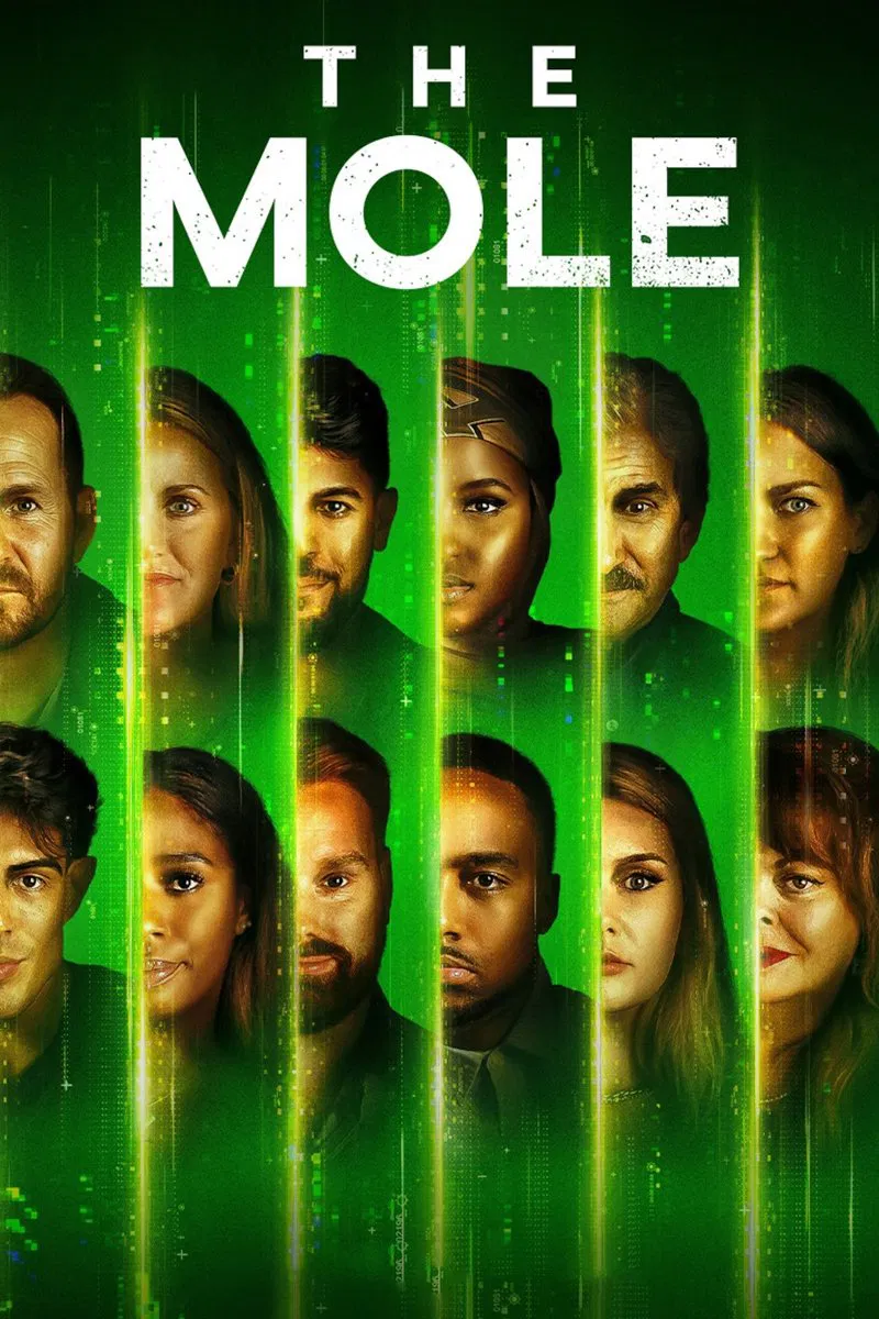 Poster chính thức của phim Truyền Hình Thực Tế "The Mole: Ai Là Nội Gián (Phần 2)" (The Mole - 2022), với sự tham gia của diễn viên Ari Shapiro và Antonio Alejandro Castellanos.