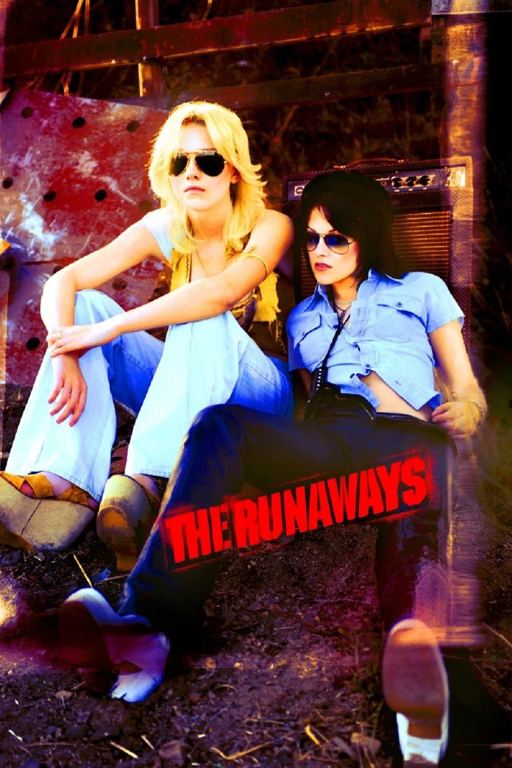 Poster chính thức của phim Phim Ca Nhạc, Phim Tâm Lý "Thiếu Nữ Nổi Loạn" (The Runaways - 2010), với sự tham gia của diễn viên Kristen Stewart và Dakota Fanning.