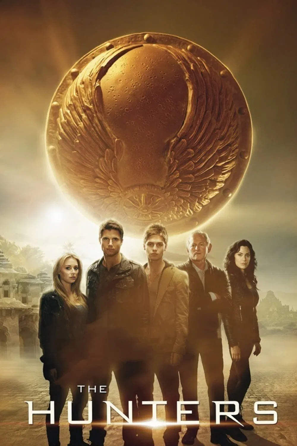 Poster chính thức của phim Phim Phiêu Lưu "Thợ Săn" (The Hunters - 2013), với sự tham gia của diễn viên Victor Garber và Michelle Forbes.