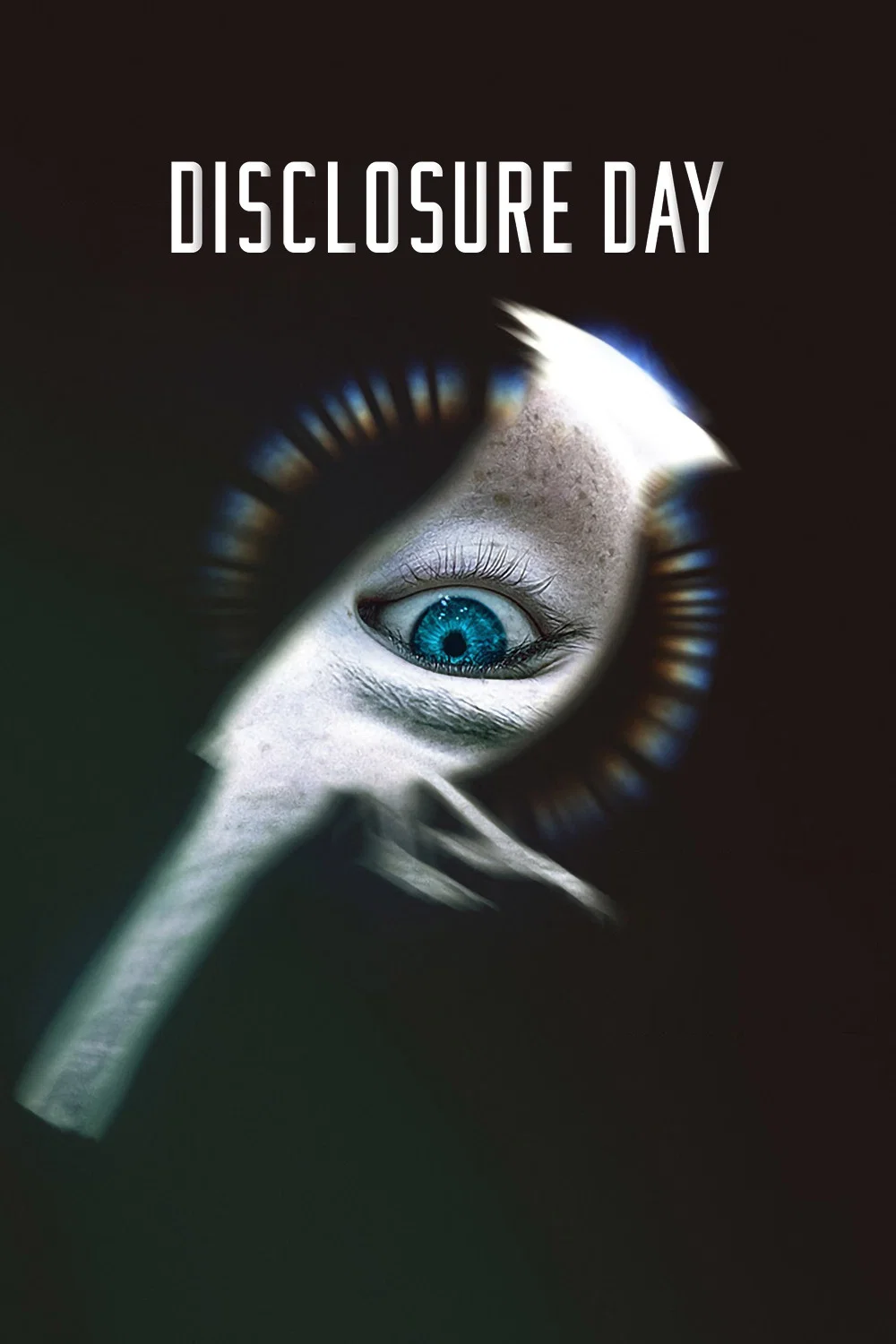 Poster chính thức của phim Phim Bí Ẩn, Phim Viễn Tưởng "Thời Khắc Công Bố" (Disclosure Day - 2026), với sự tham gia của diễn viên Emily Blunt và Josh O'Connor.