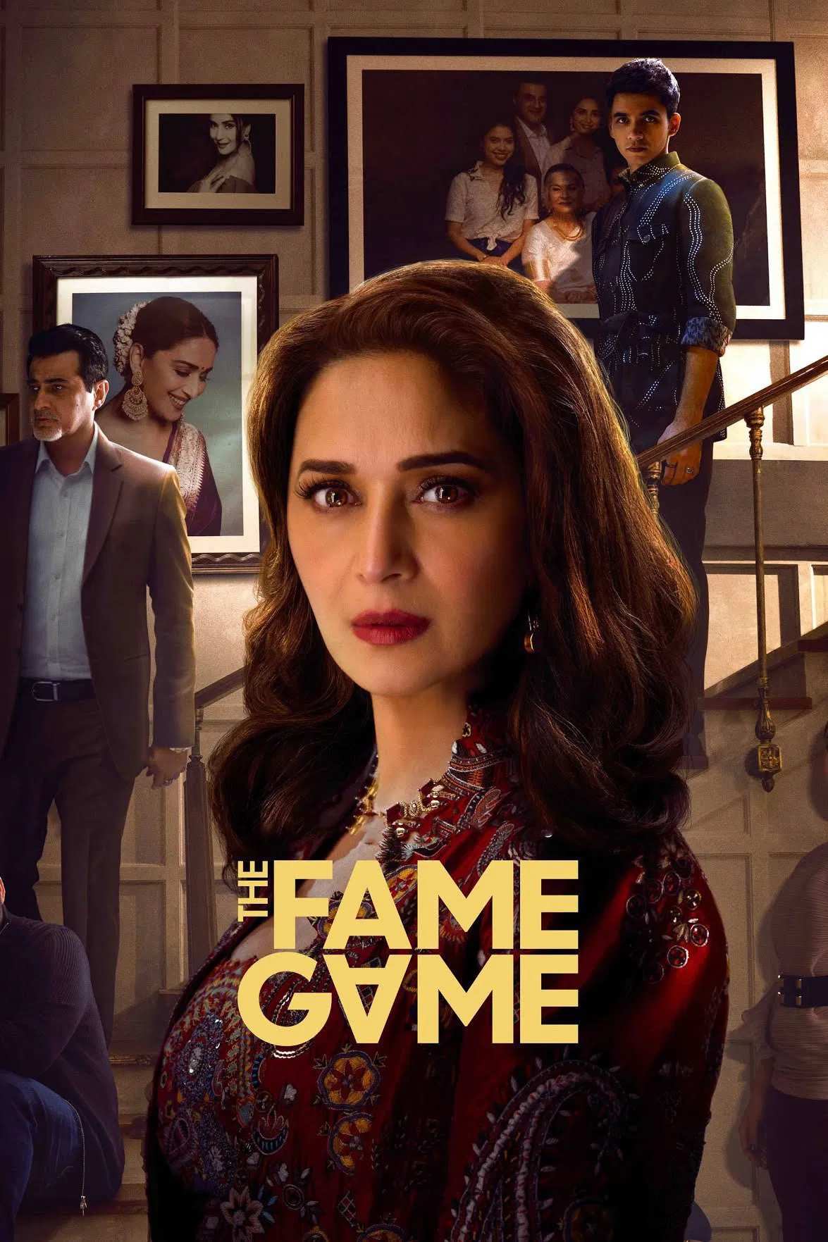 Poster chính thức của phim Phim Tâm Lý, Phim Hình Sự "Trò Chơi Danh Tiếng" (The Fame Game - 2022), với sự tham gia của diễn viên Madhuri Dixit và Sanjay Kapoor.