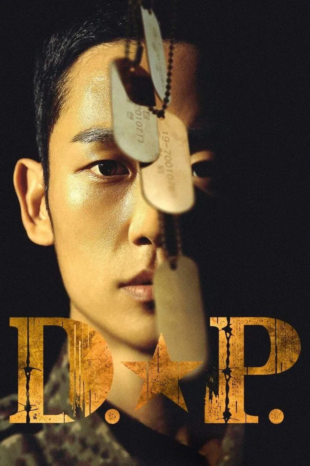 Poster chính thức của phim Phim Tâm Lý, Phim Hành Động & Phiêu Lưu "Truy Bắt Lính Đào Ngũ (Phần 2)" (D.P. - 2021), với sự tham gia của diễn viên Jung Hae-in và Koo Kyo-hwan.